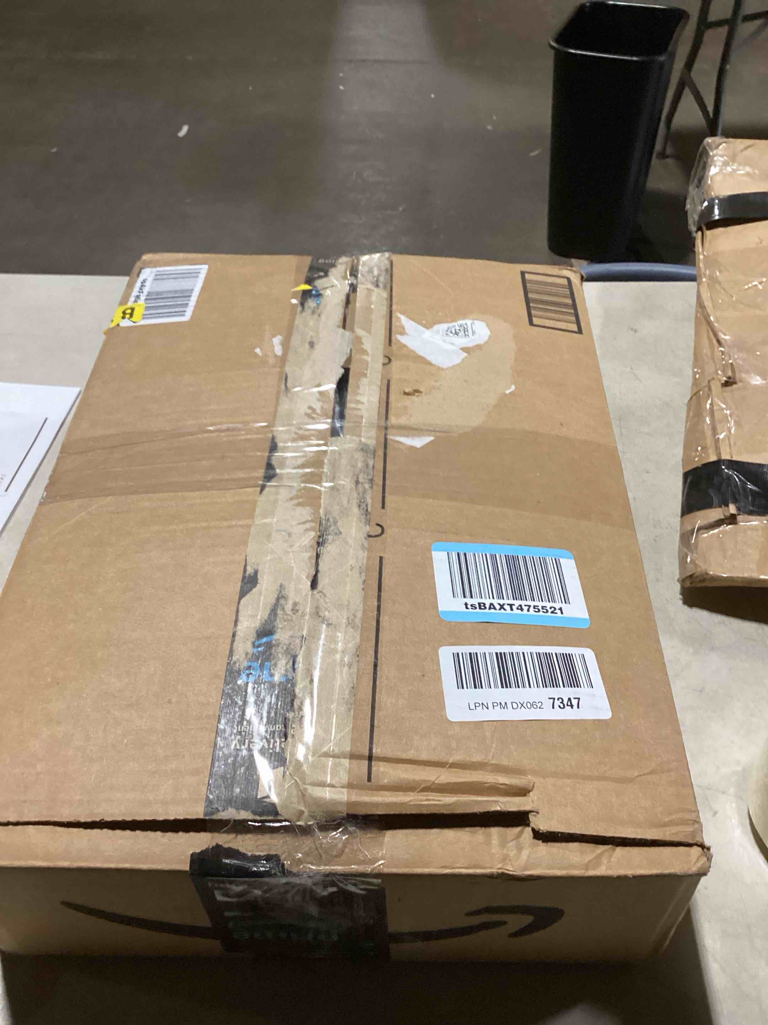 https://s3.amazonaws.com/lotting-images-prod/bidfta/PPE2295803_1746727056195.jpeg