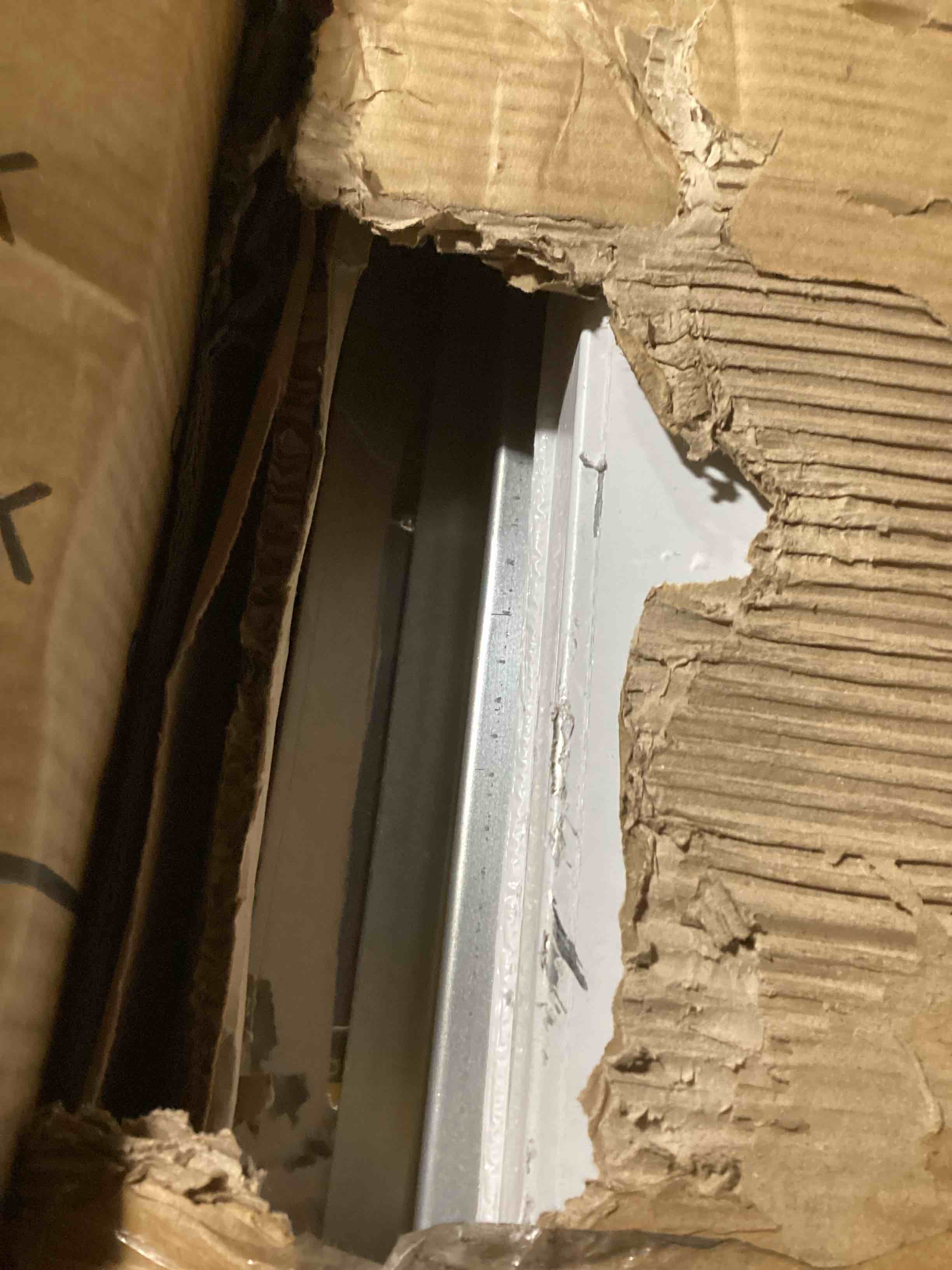 https://s3.amazonaws.com/lotting-images-prod/bidfta/PPE2295837_1746790722797.jpeg