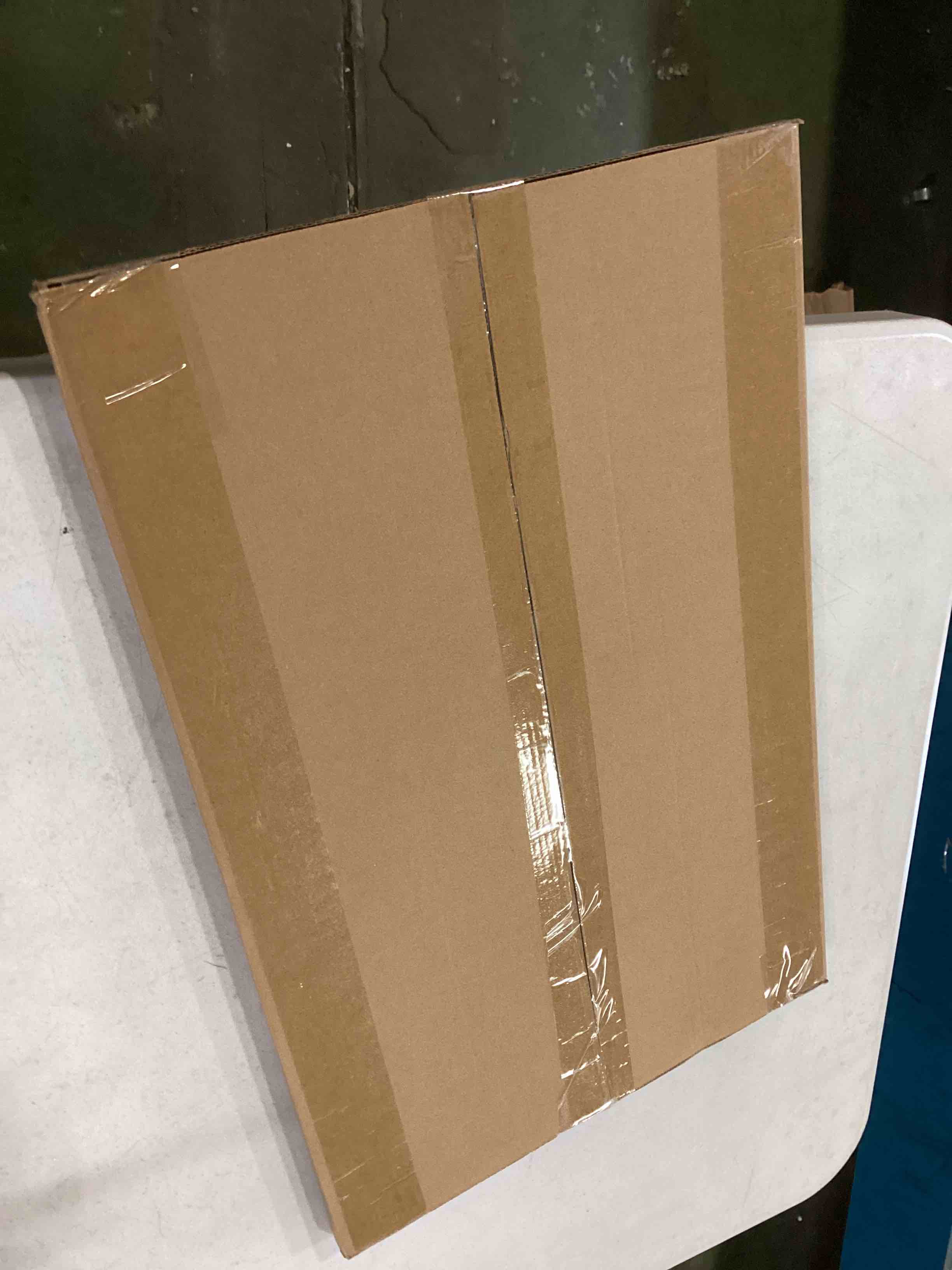 https://s3.amazonaws.com/lotting-images-prod/bidfta/PPE2296128_1742312508108.jpeg