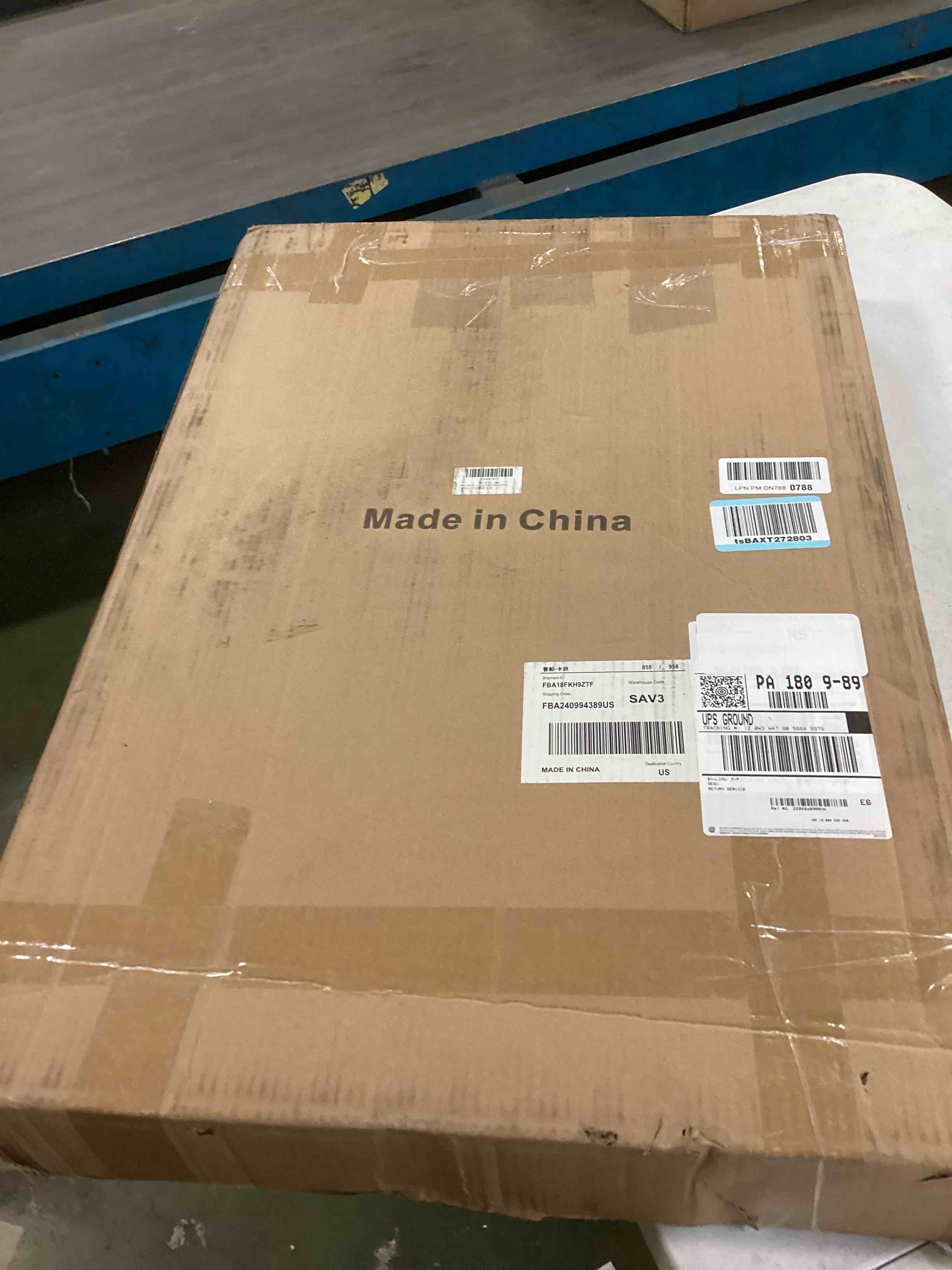 https://s3.amazonaws.com/lotting-images-prod/bidfta/PPE2296161_1742318491543.jpeg
