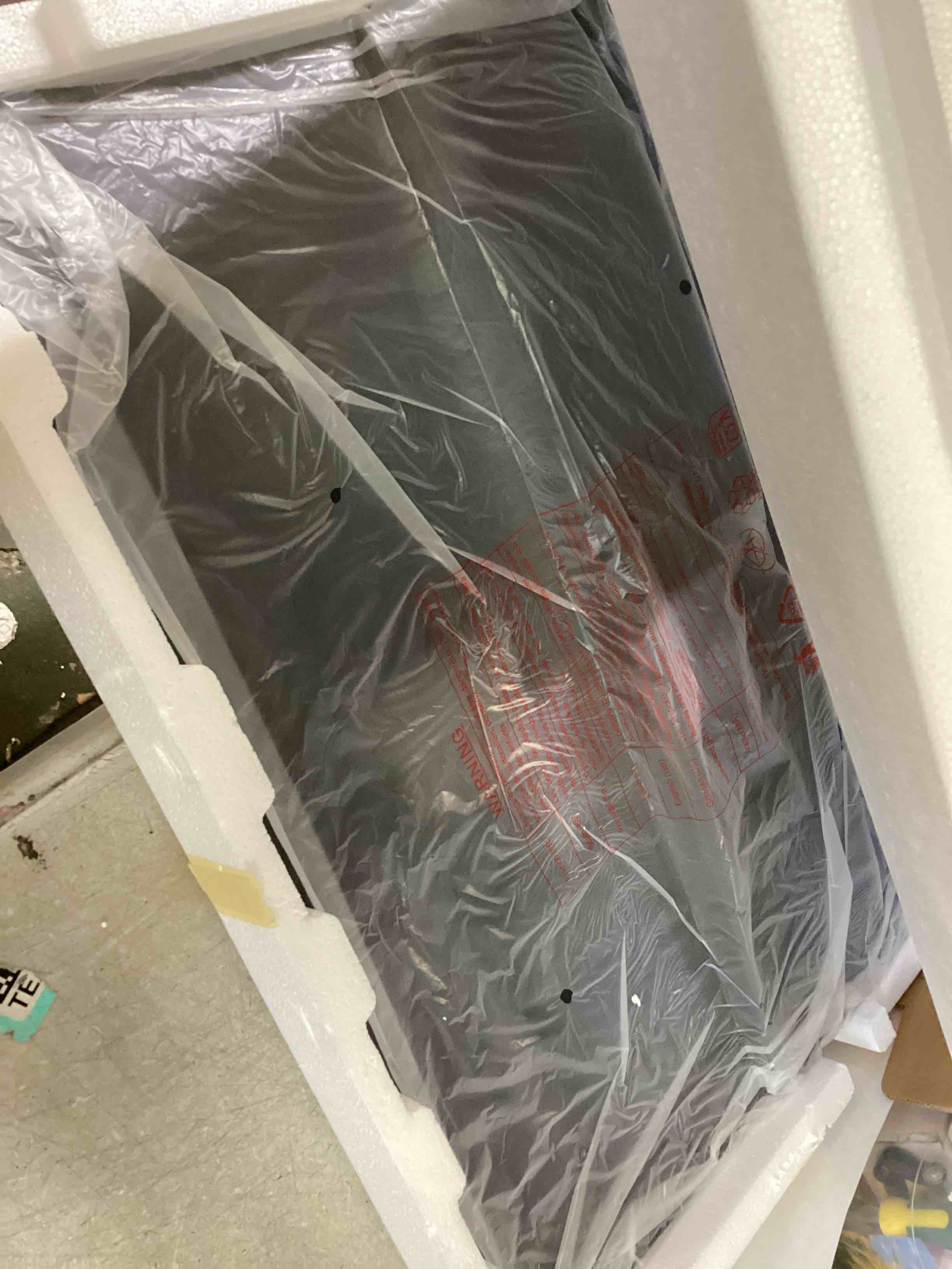 https://s3.amazonaws.com/lotting-images-prod/bidfta/PPE2296885_1742827856862.jpeg