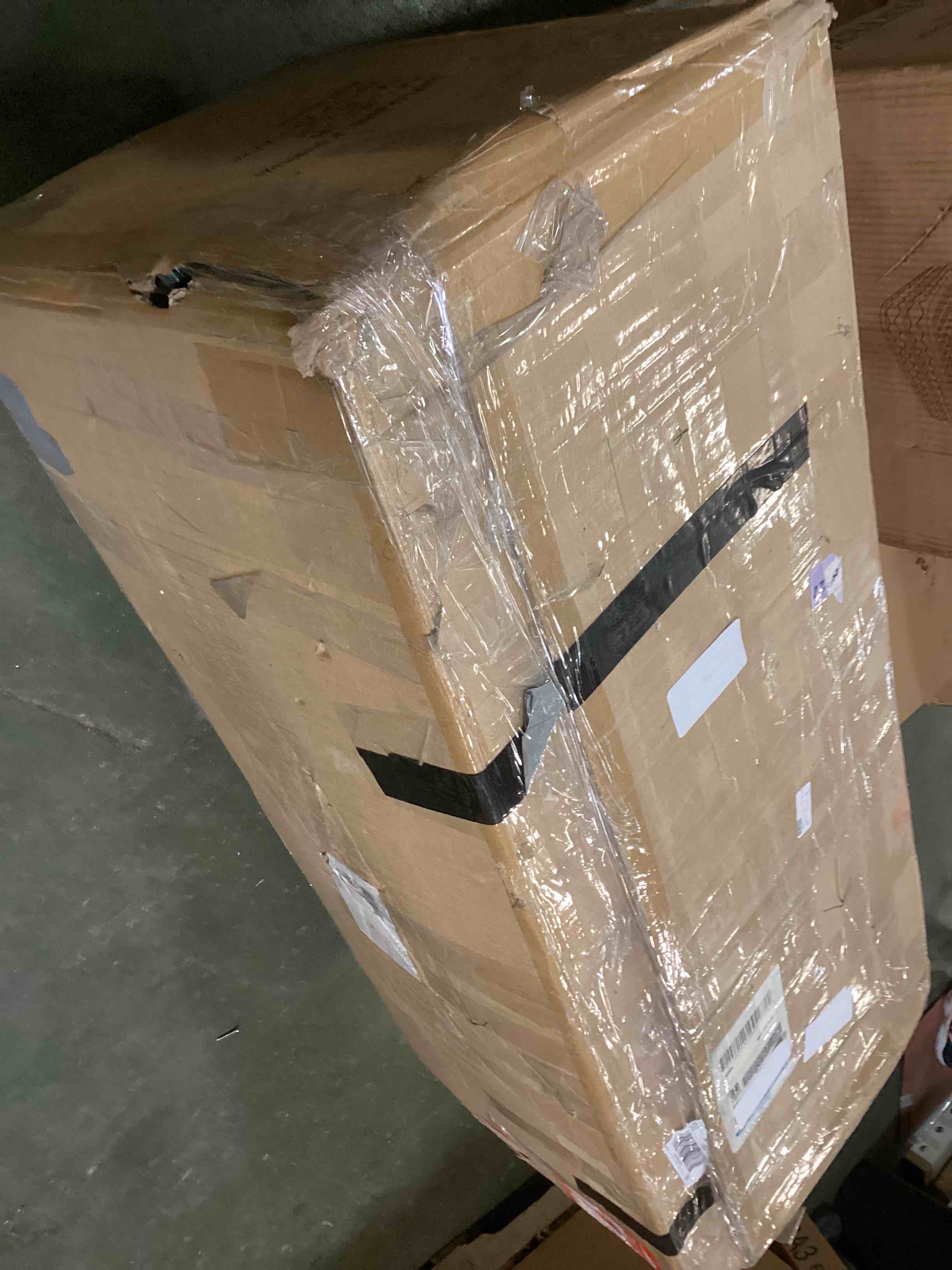 https://s3.amazonaws.com/lotting-images-prod/bidfta/PPE2297192_1742920332873.jpeg