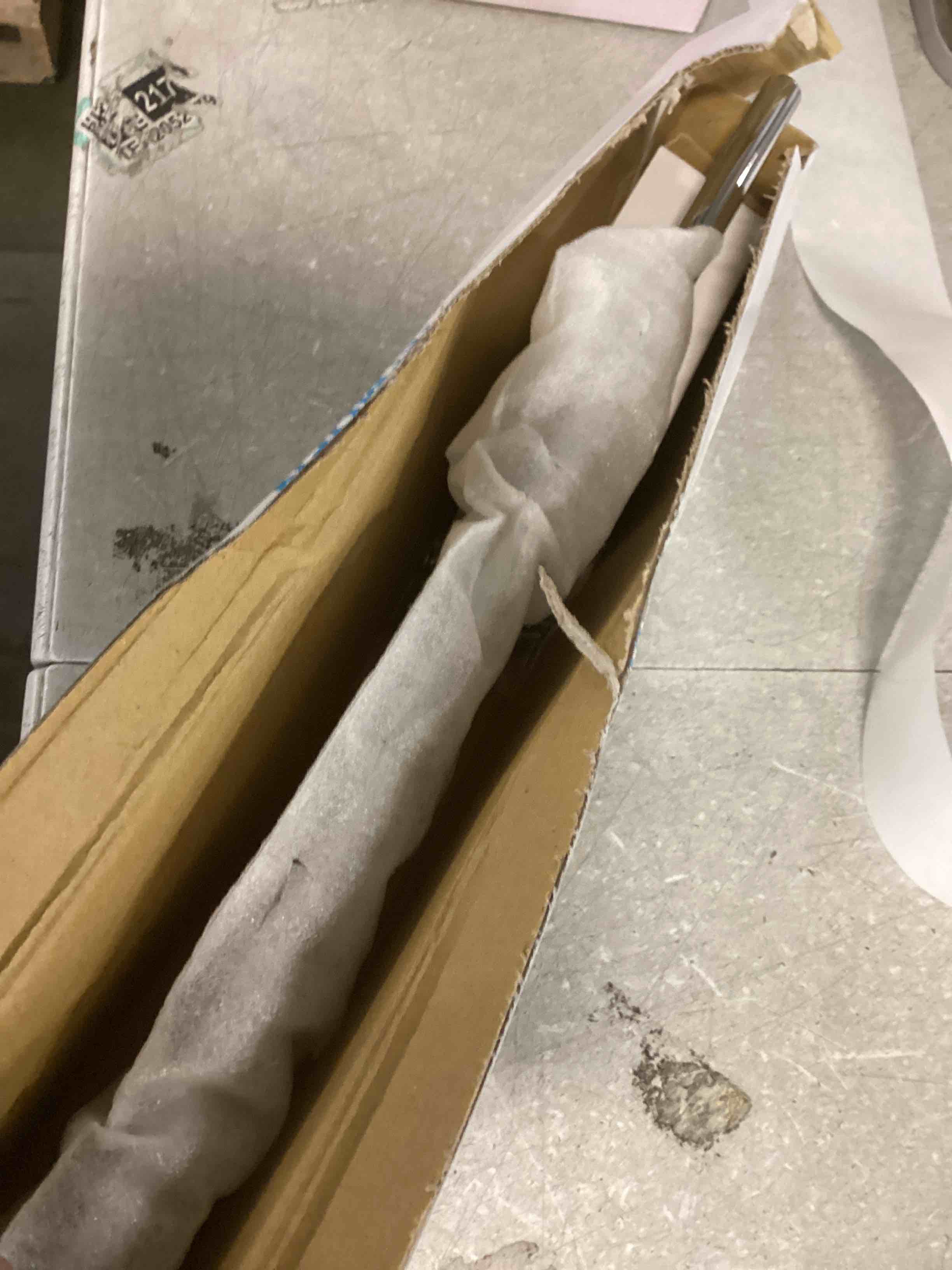 https://s3.amazonaws.com/lotting-images-prod/bidfta/PPE2297451_1743005030825.jpeg
