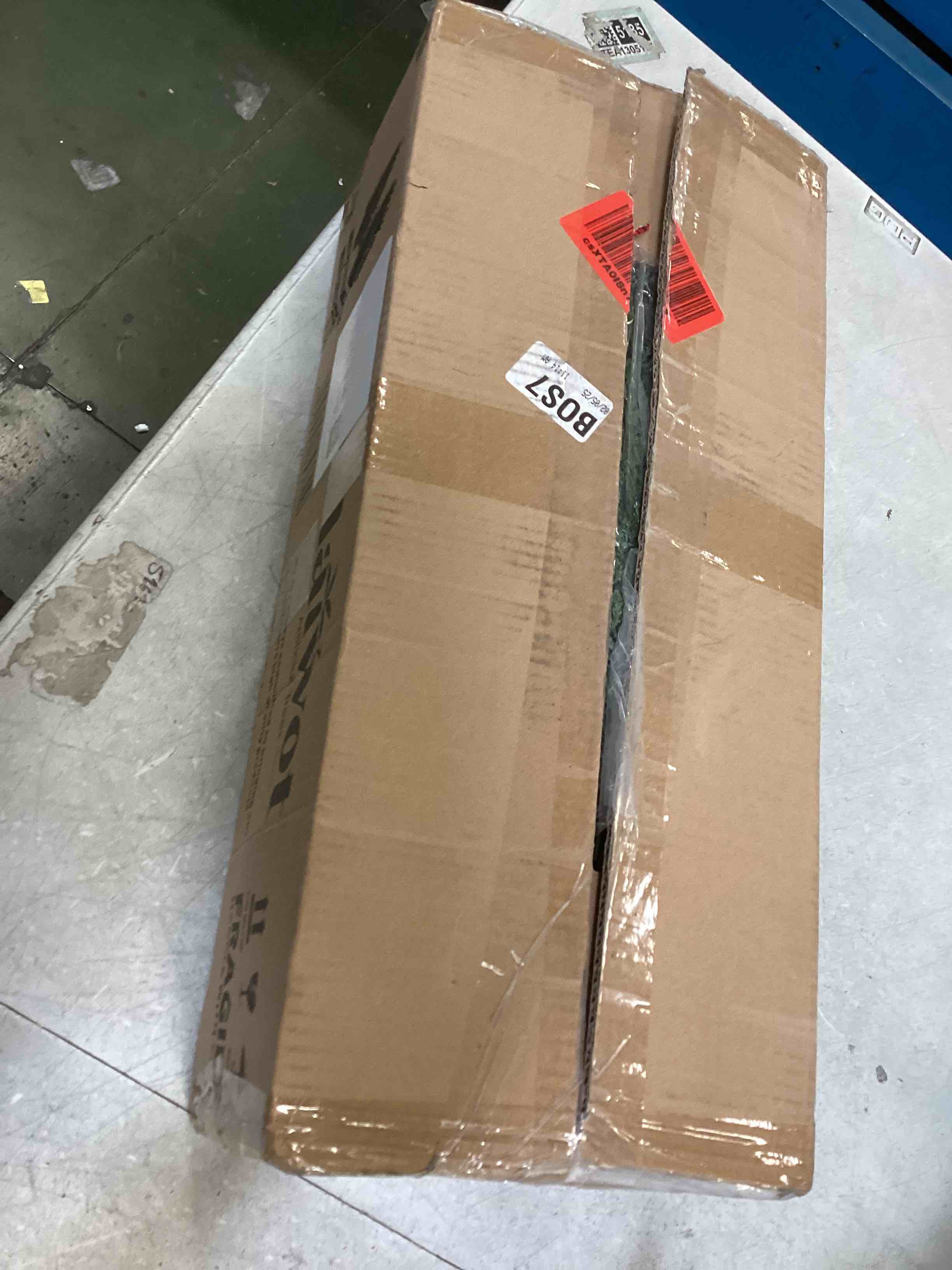https://s3.amazonaws.com/lotting-images-prod/bidfta/PPE2298467_1743610956111.jpeg