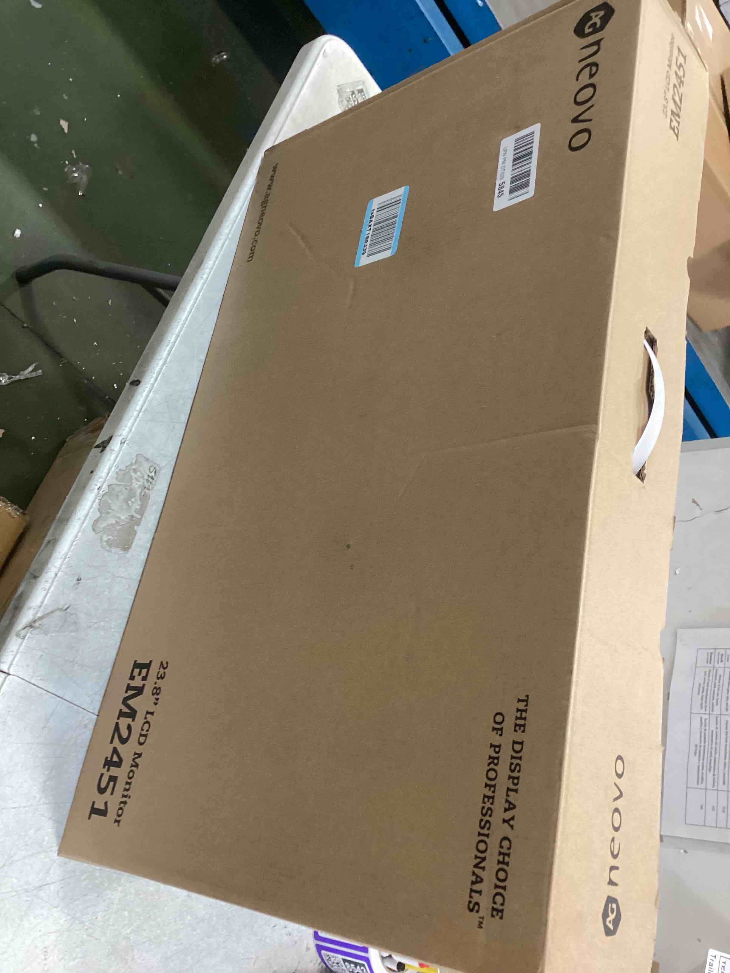 https://s3.amazonaws.com/lotting-images-prod/bidfta/PPE2298536_1743621521989.jpeg