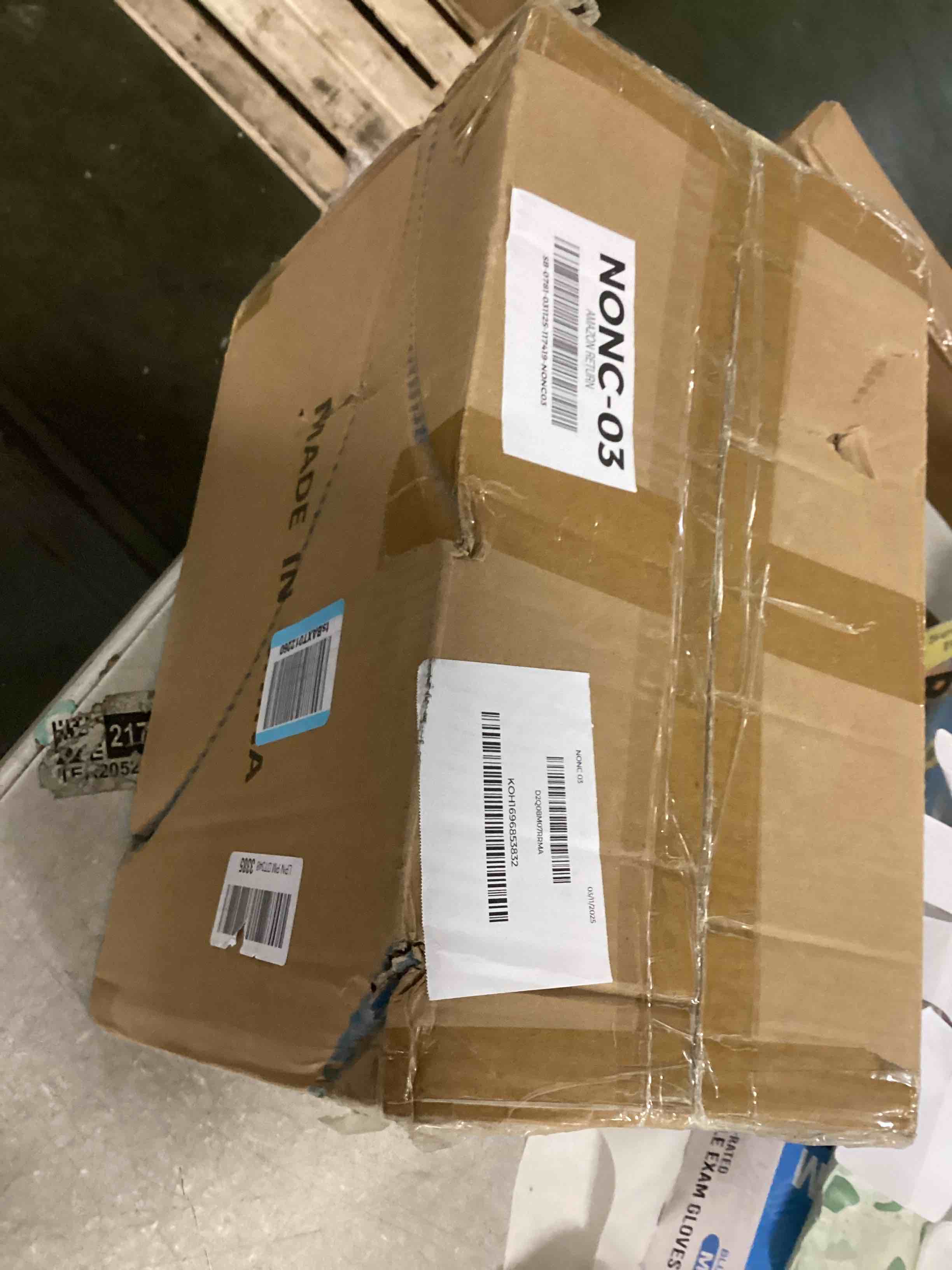 https://s3.amazonaws.com/lotting-images-prod/bidfta/PPE2298605_1743684787490.jpeg