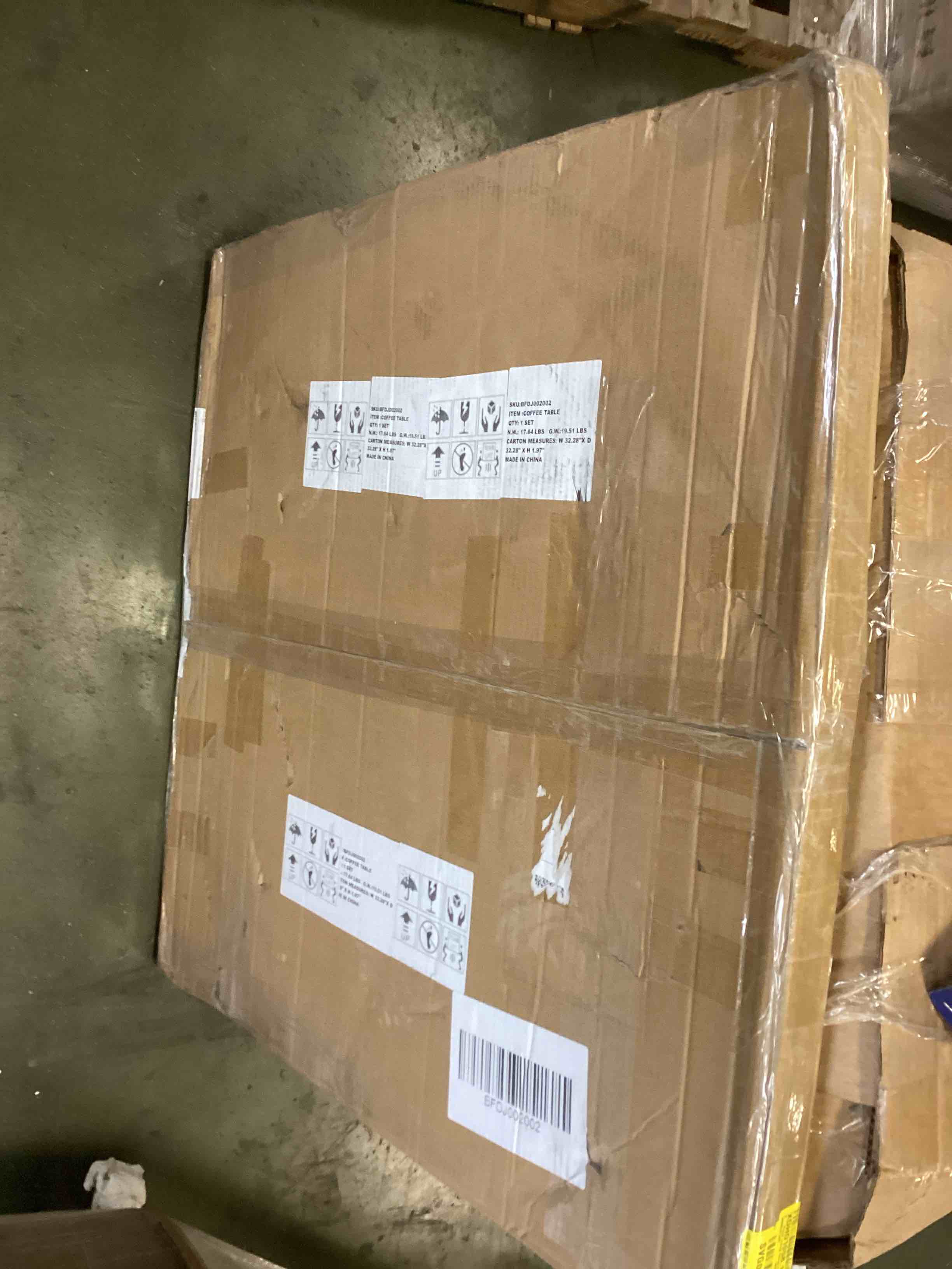 ( incomplete only able 32 inch ) Dubbo Solid Wood 36" Rustic Round Nesting Coffee Table Set Of 2