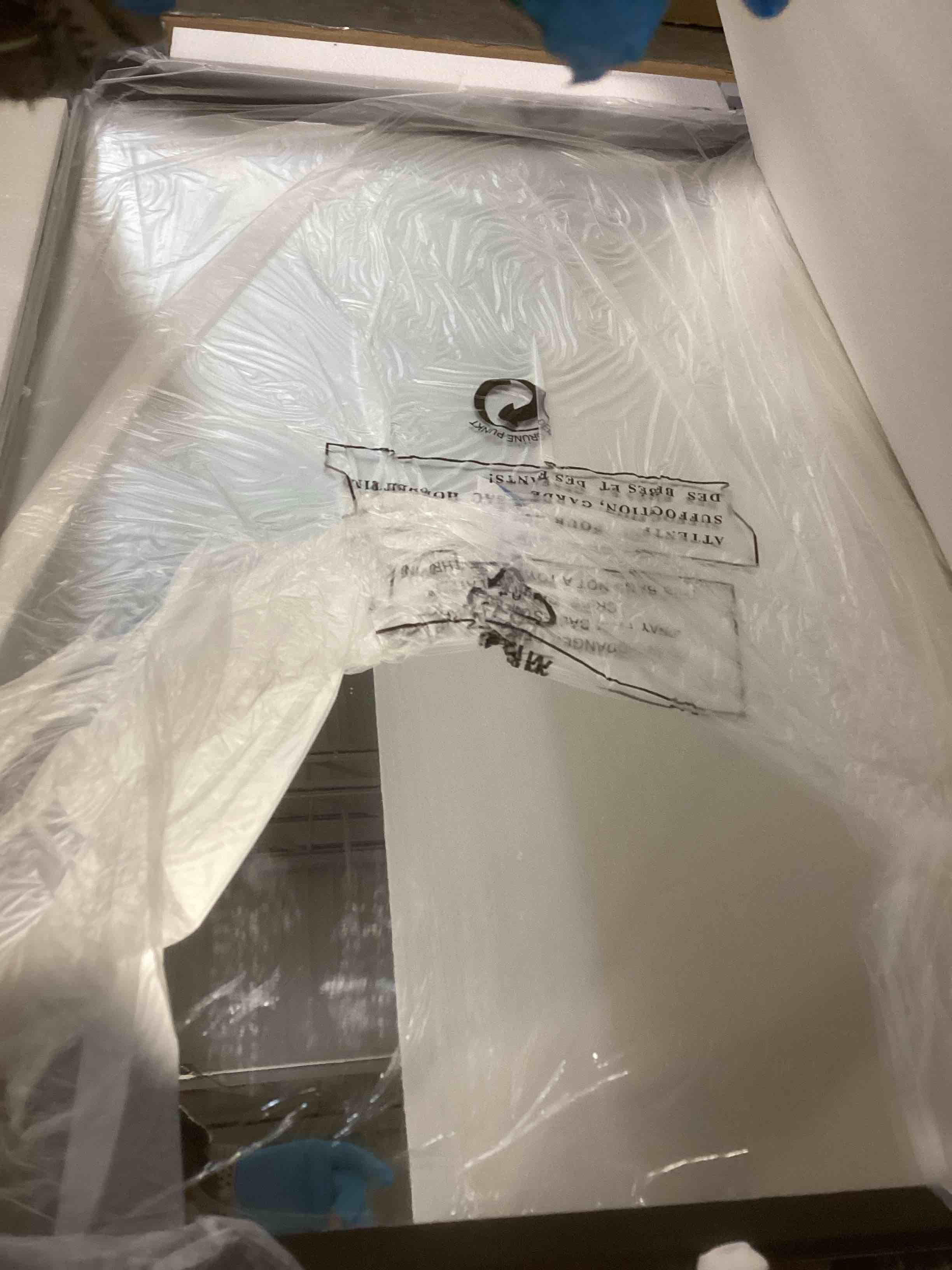 https://s3.amazonaws.com/lotting-images-prod/bidfta/PPE2299507_1744220305676.jpeg