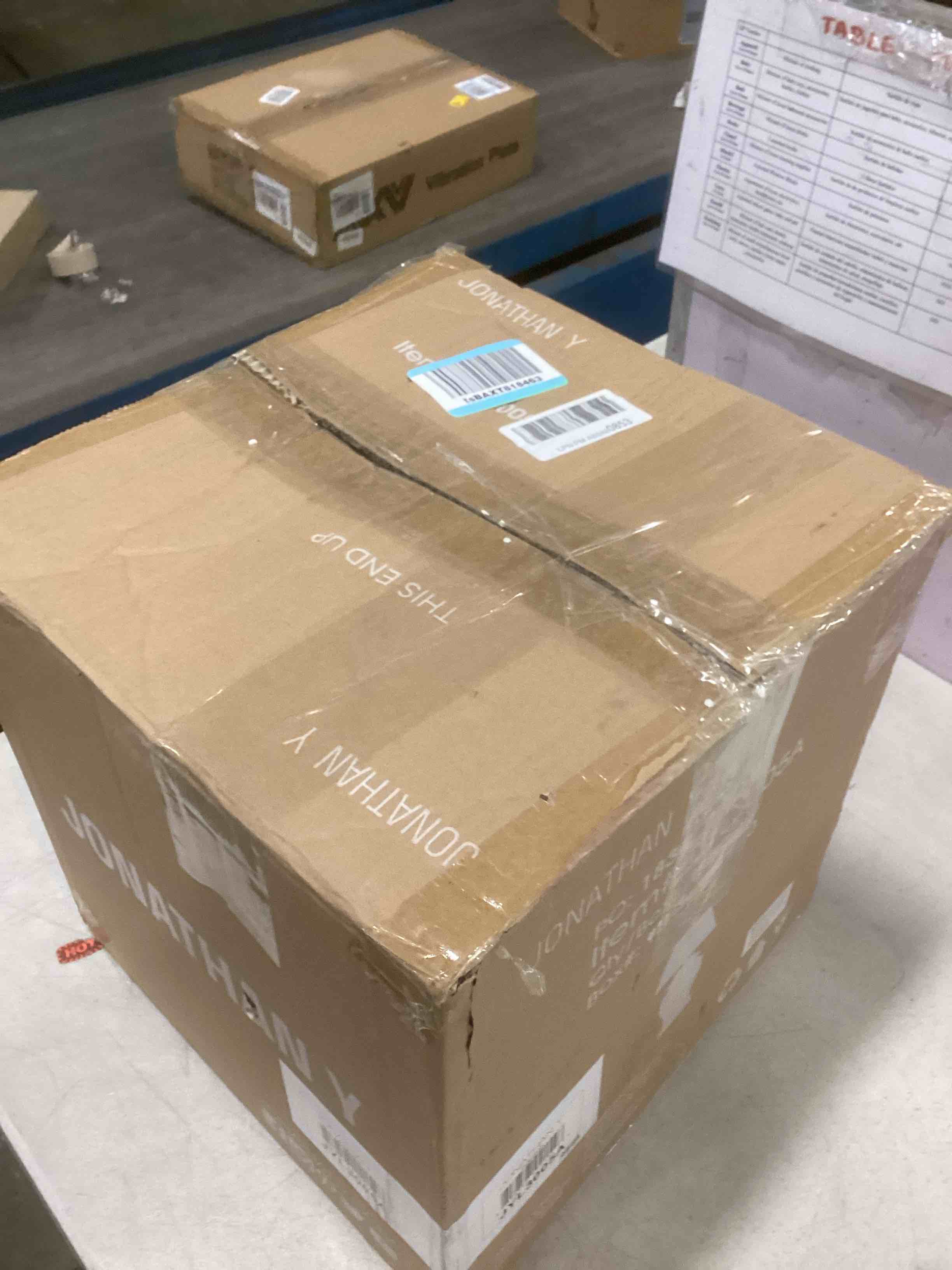 https://s3.amazonaws.com/lotting-images-prod/bidfta/PPE2299576_1744228230070.jpeg