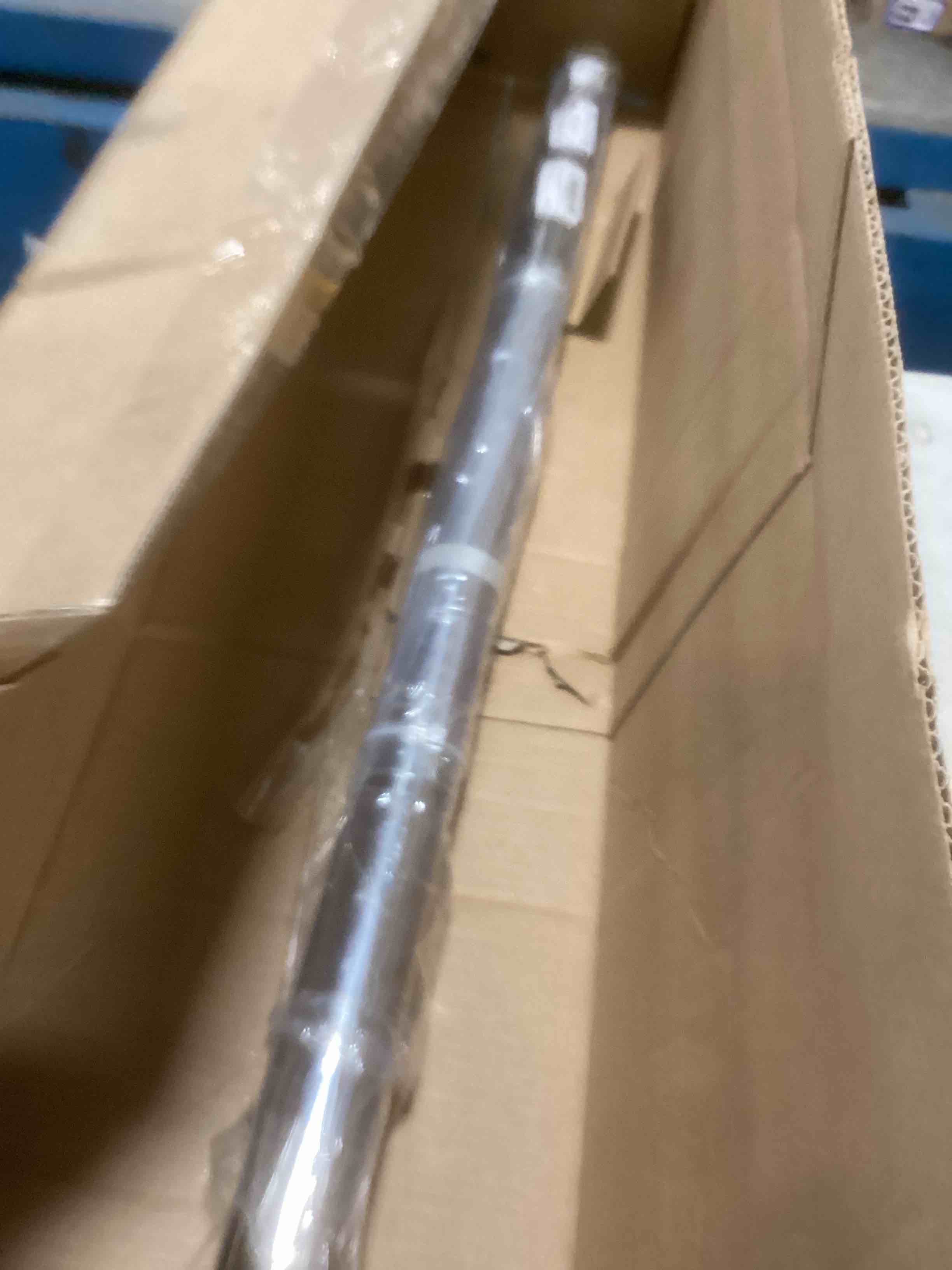 https://s3.amazonaws.com/lotting-images-prod/bidfta/PPE2299609_1744288696820.jpeg