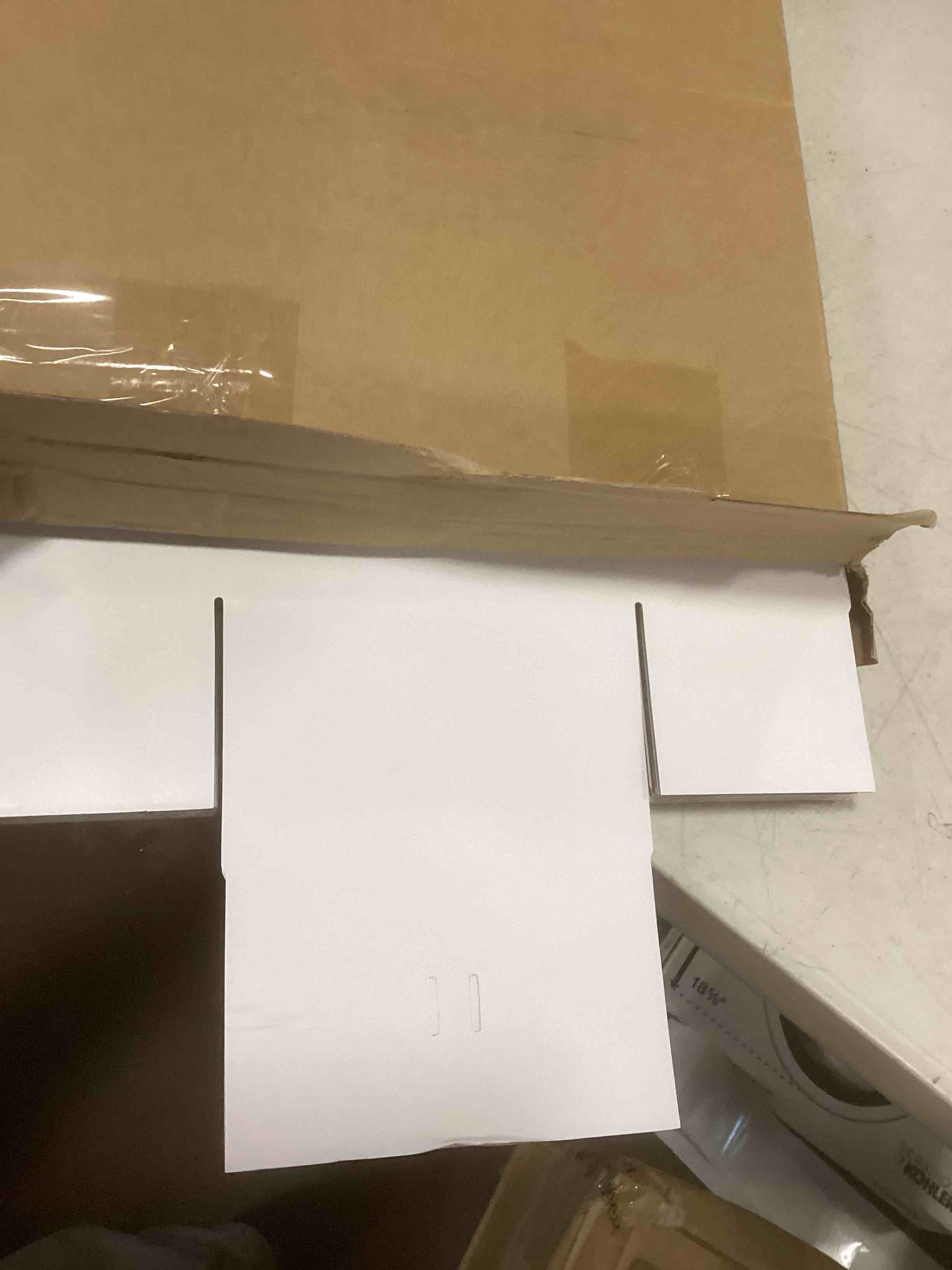 https://s3.amazonaws.com/lotting-images-prod/bidfta/PPE2299622_1744290000892.jpeg