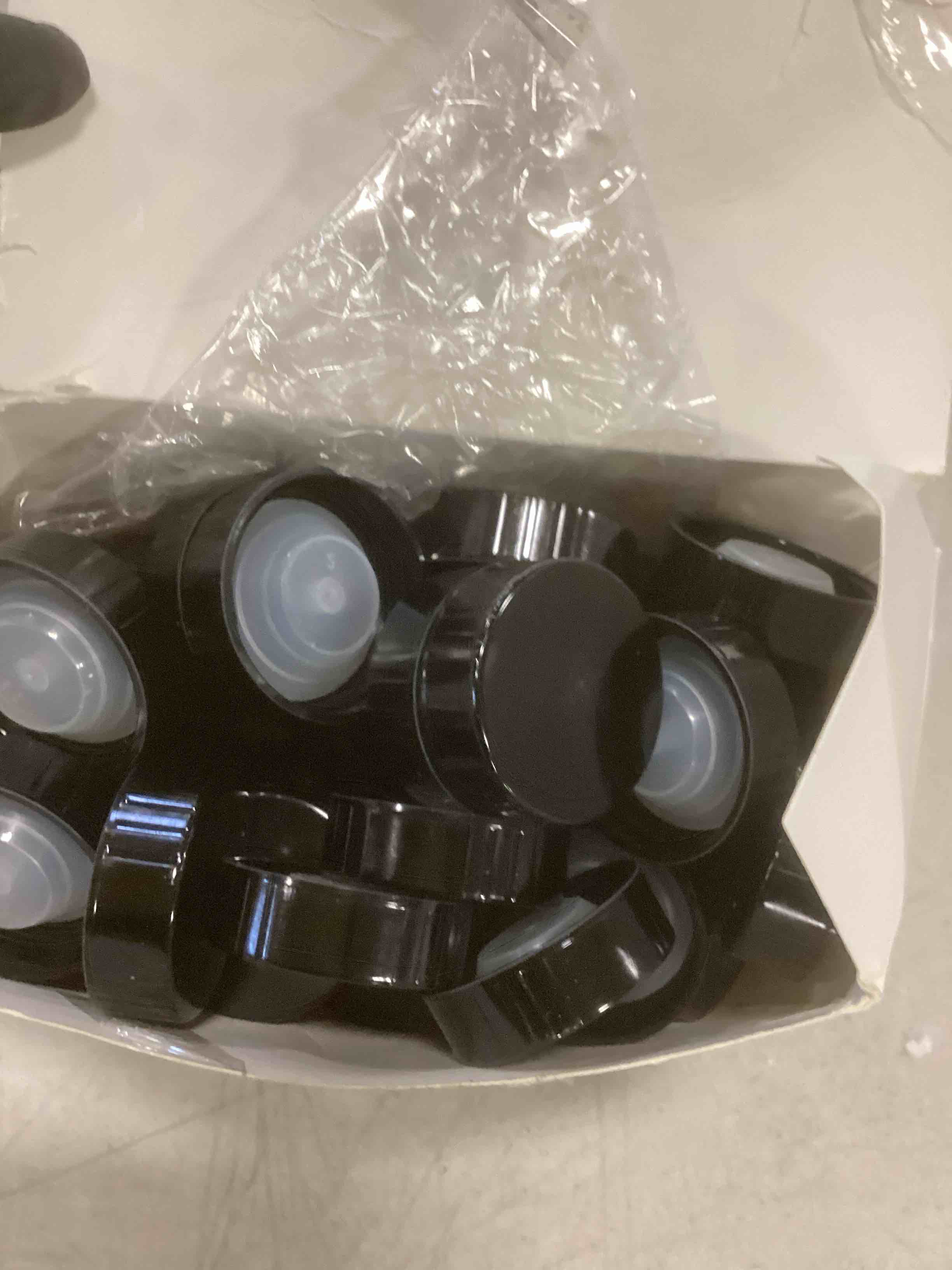 https://s3.amazonaws.com/lotting-images-prod/bidfta/PPE2299799_1744315991031.jpeg