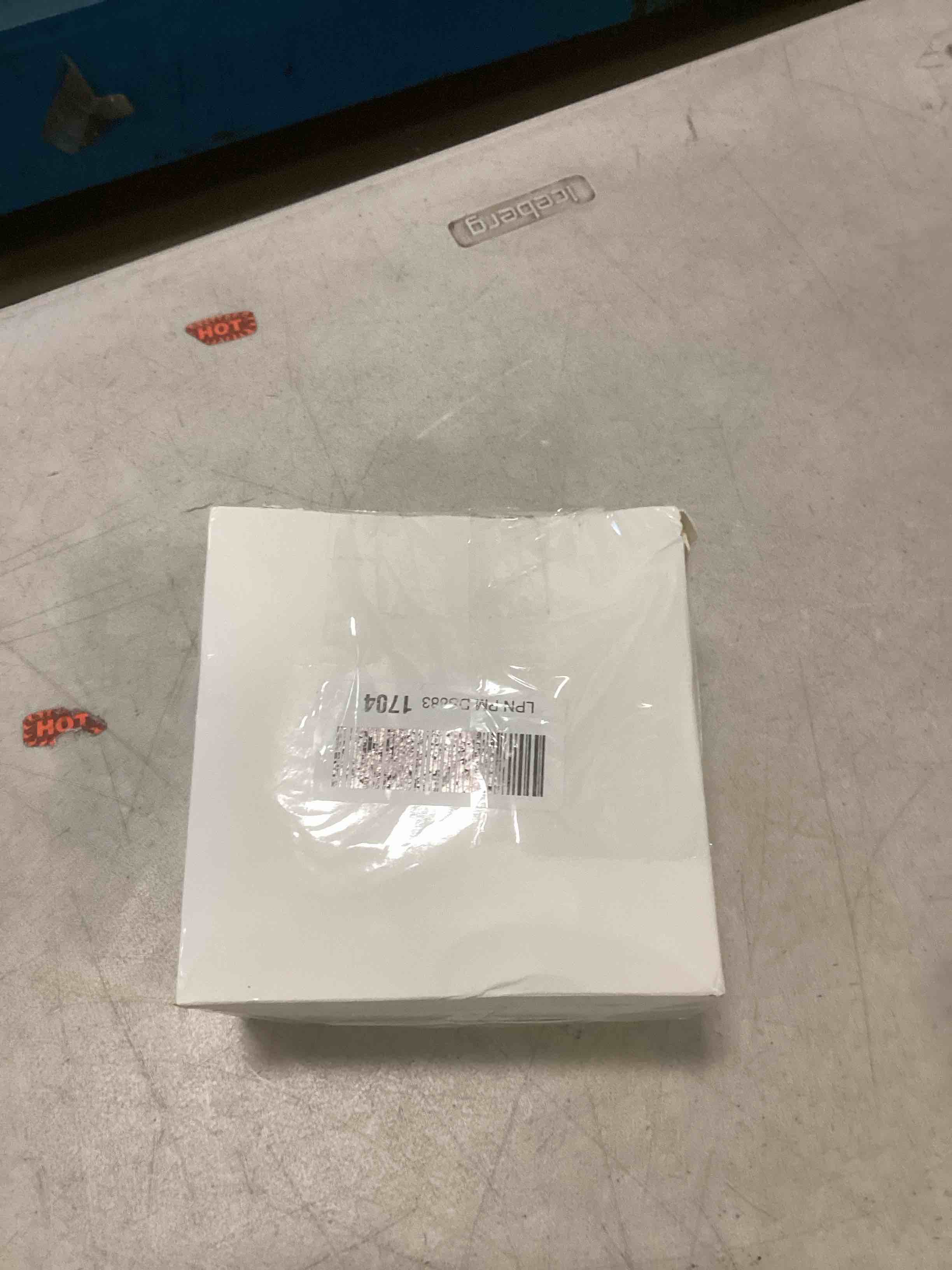 https://s3.amazonaws.com/lotting-images-prod/bidfta/PPE2299799_1744316009748.jpeg