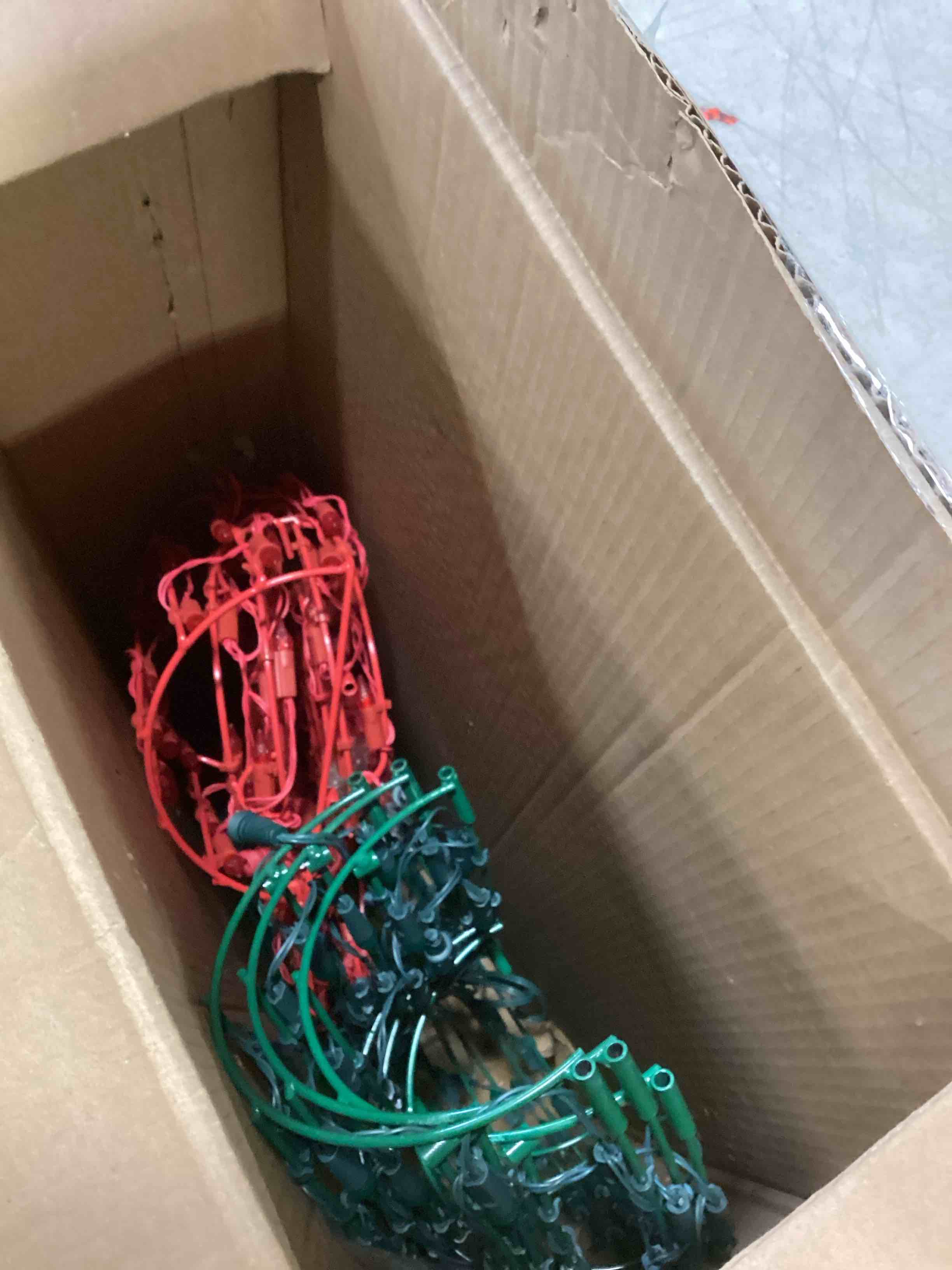 https://s3.amazonaws.com/lotting-images-prod/bidfta/PPE2300375_1744905419634.jpeg