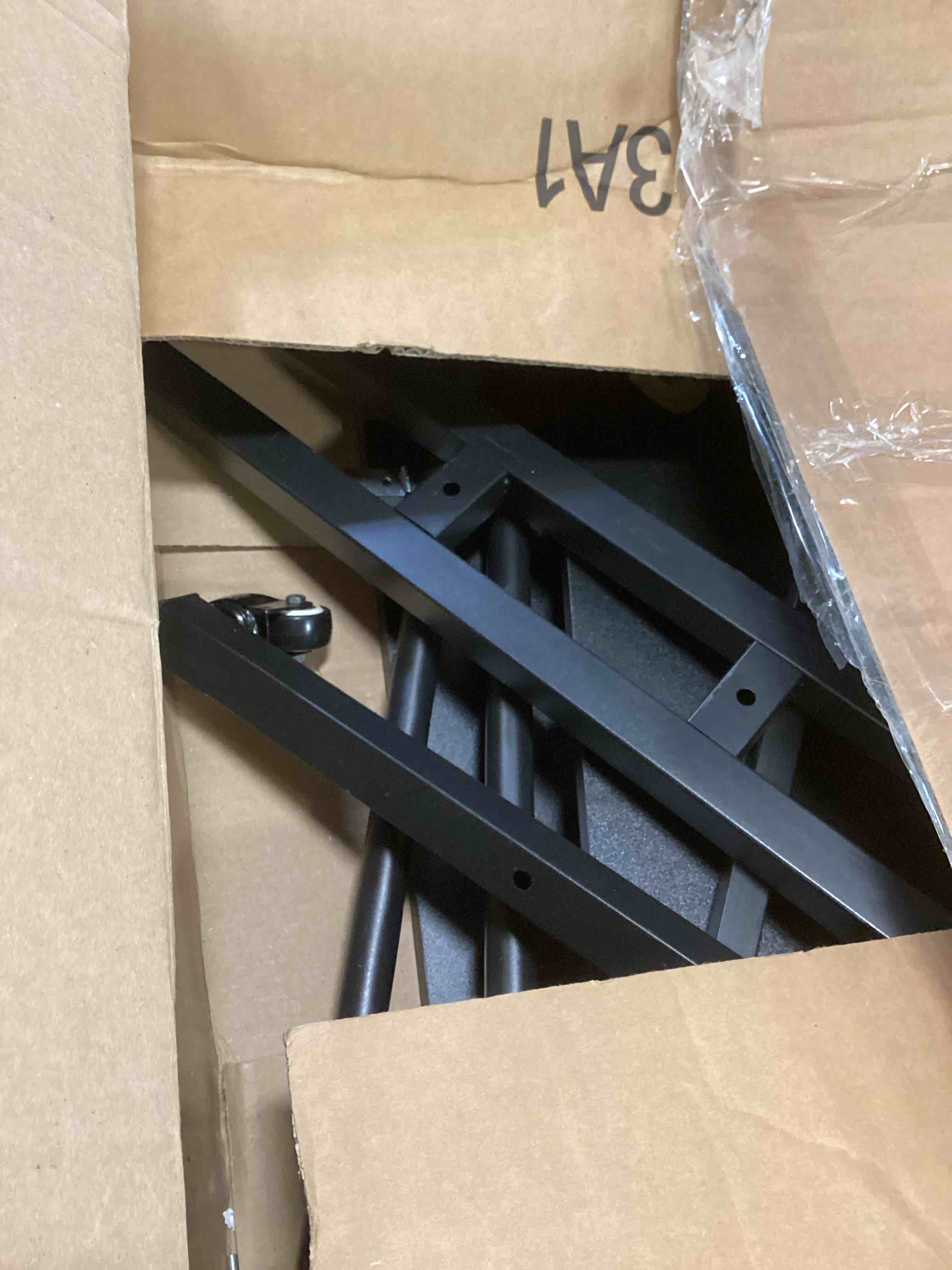 https://s3.amazonaws.com/lotting-images-prod/bidfta/PPE2300386_1744906856517.jpeg
