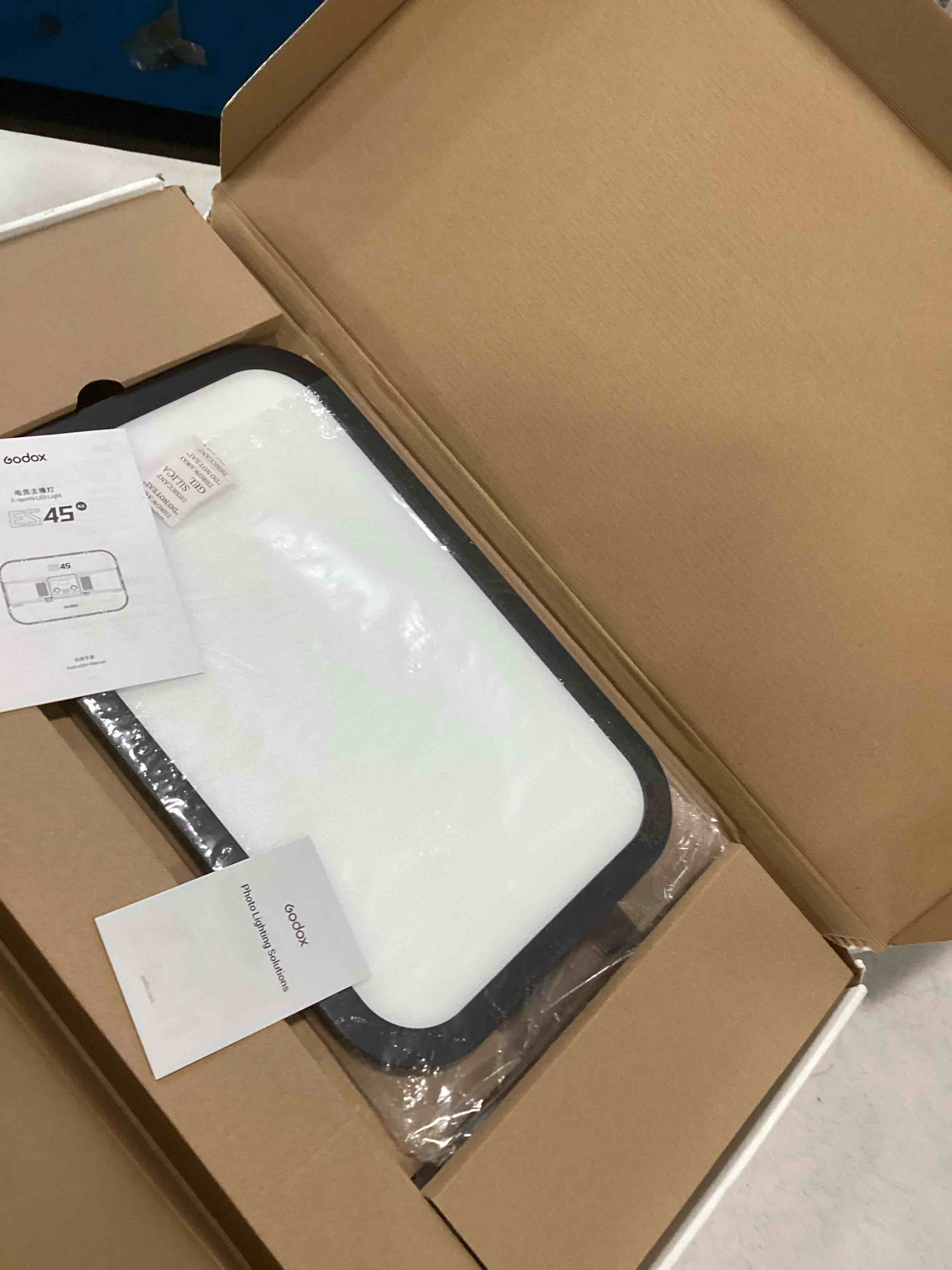 https://s3.amazonaws.com/lotting-images-prod/bidfta/PPE2300543_1744982430045.jpeg