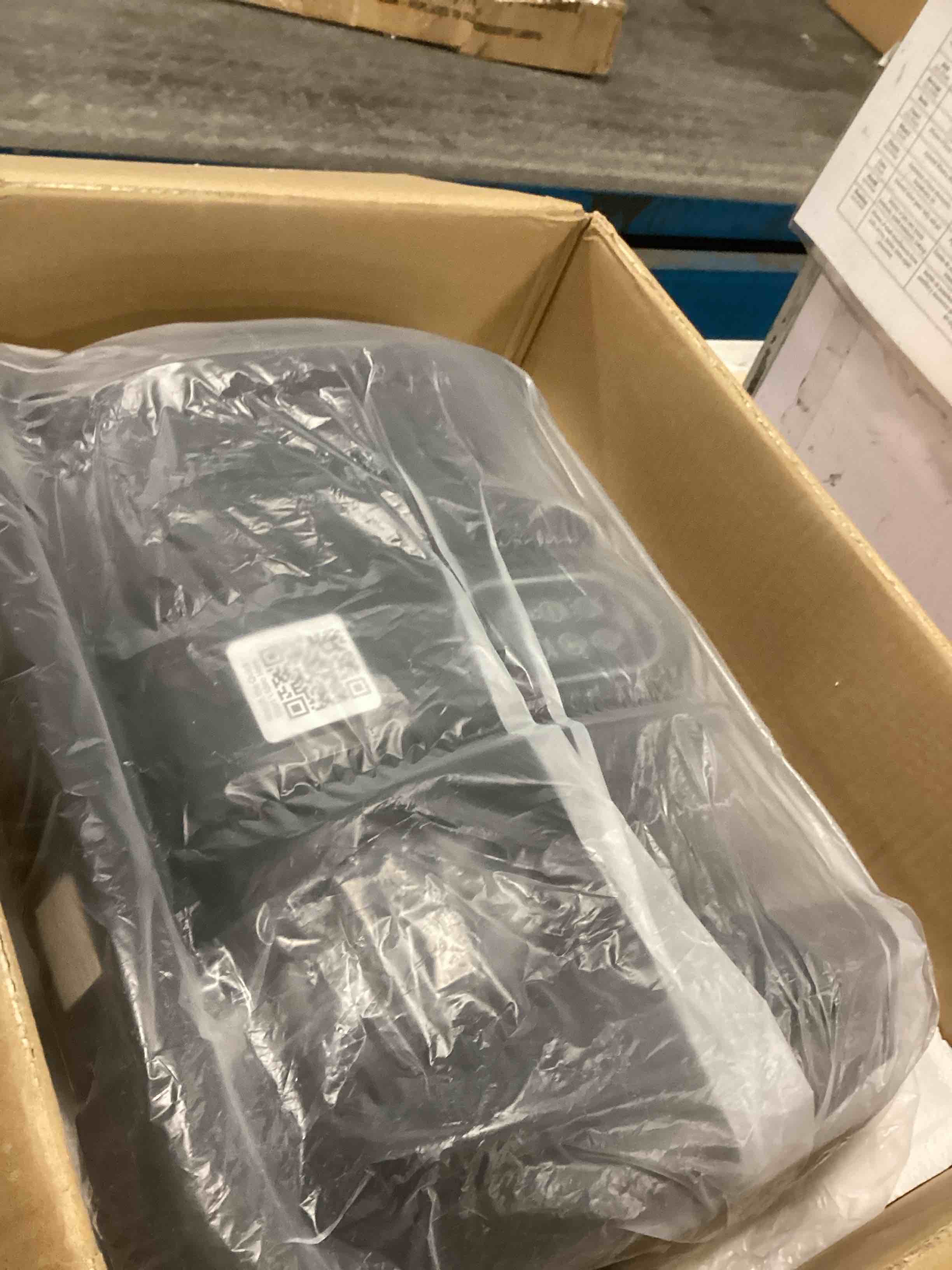 https://s3.amazonaws.com/lotting-images-prod/bidfta/PPE2300675_1745240388632.jpeg