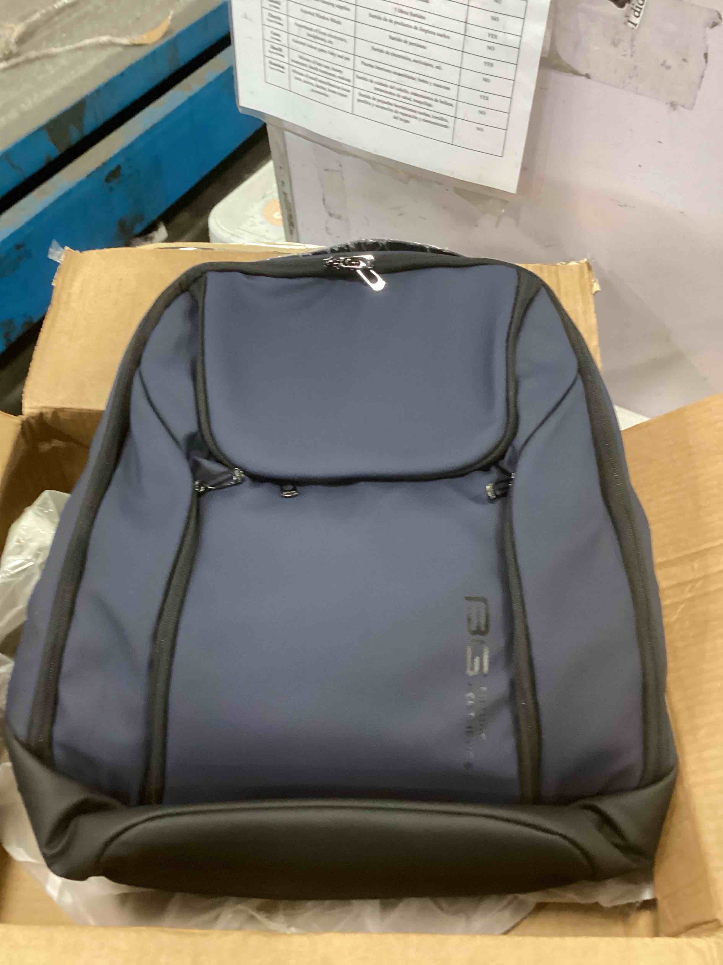 https://s3.amazonaws.com/lotting-images-prod/bidfta/PPE2300765_1745250292242.jpeg