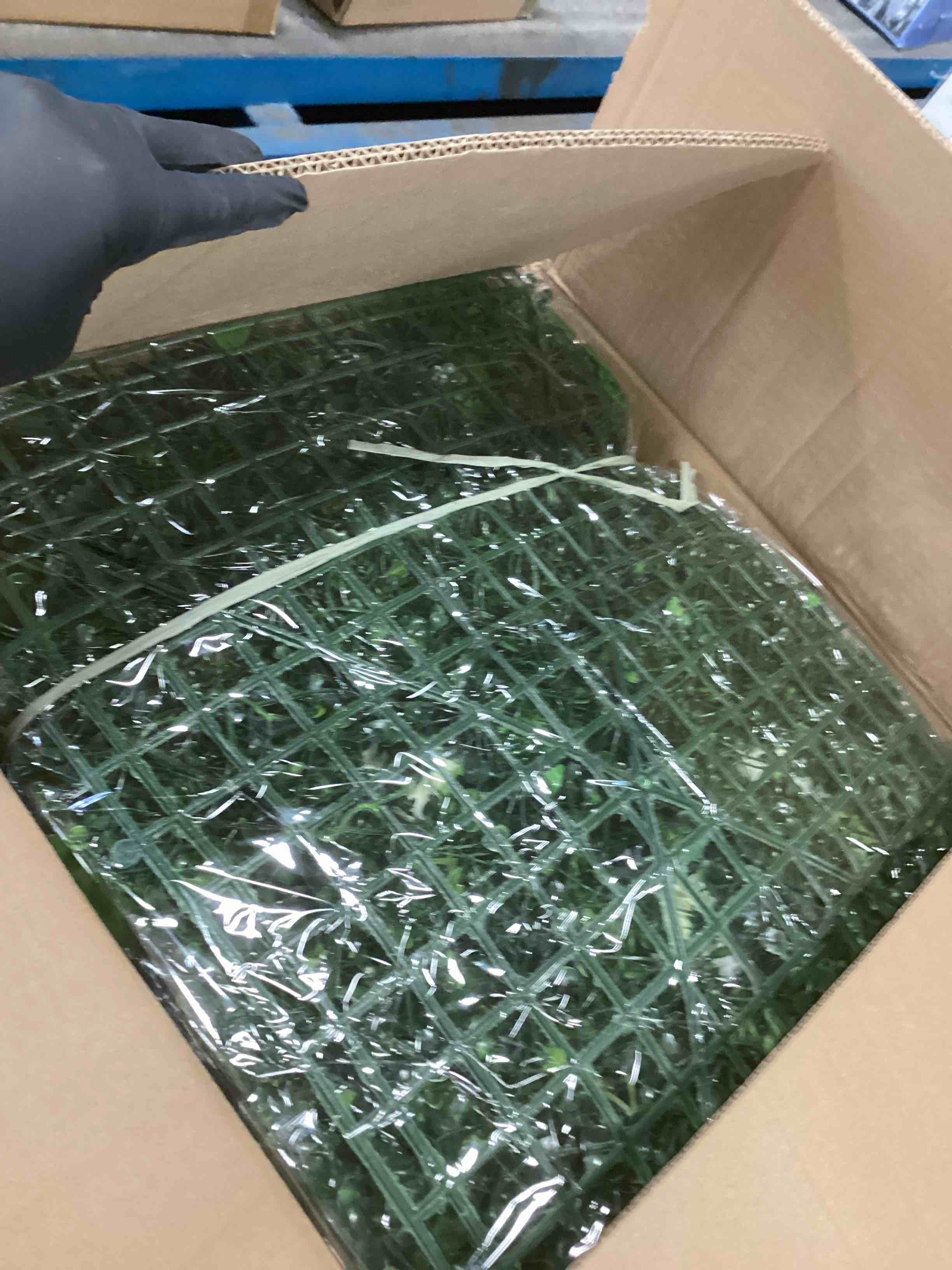https://s3.amazonaws.com/lotting-images-prod/bidfta/PPE2300870_1745264271316.jpeg