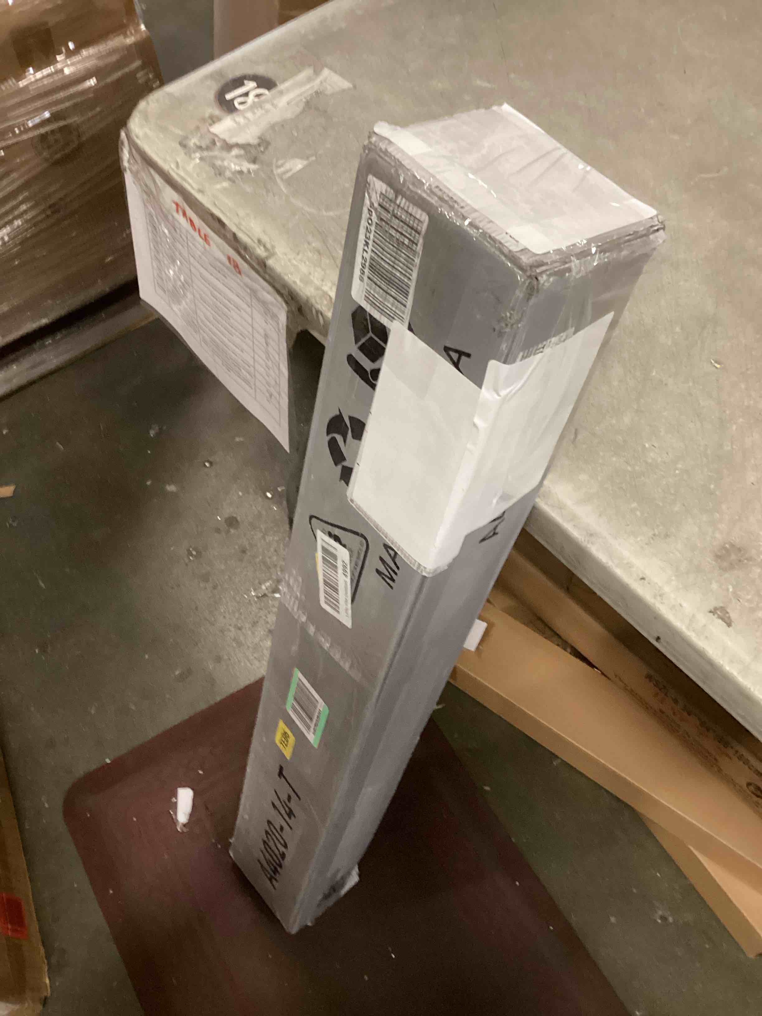 https://s3.amazonaws.com/lotting-images-prod/bidfta/PPE2300925_1745327466447.jpeg