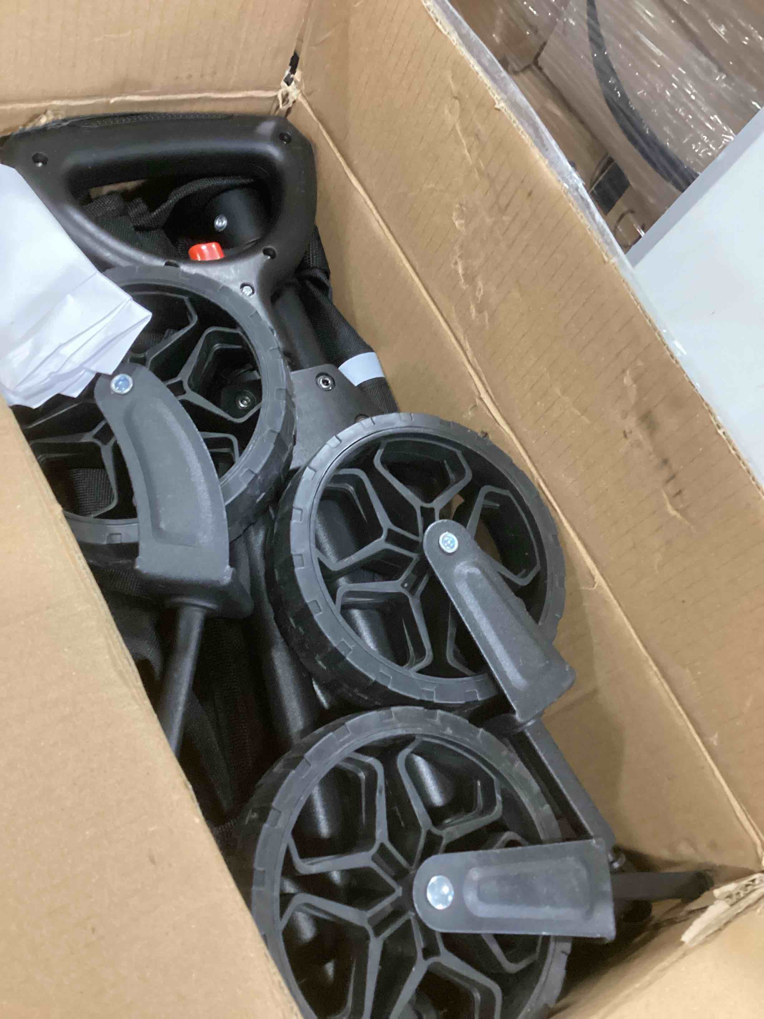 https://s3.amazonaws.com/lotting-images-prod/bidfta/PPE2300948_1745329642696.jpeg