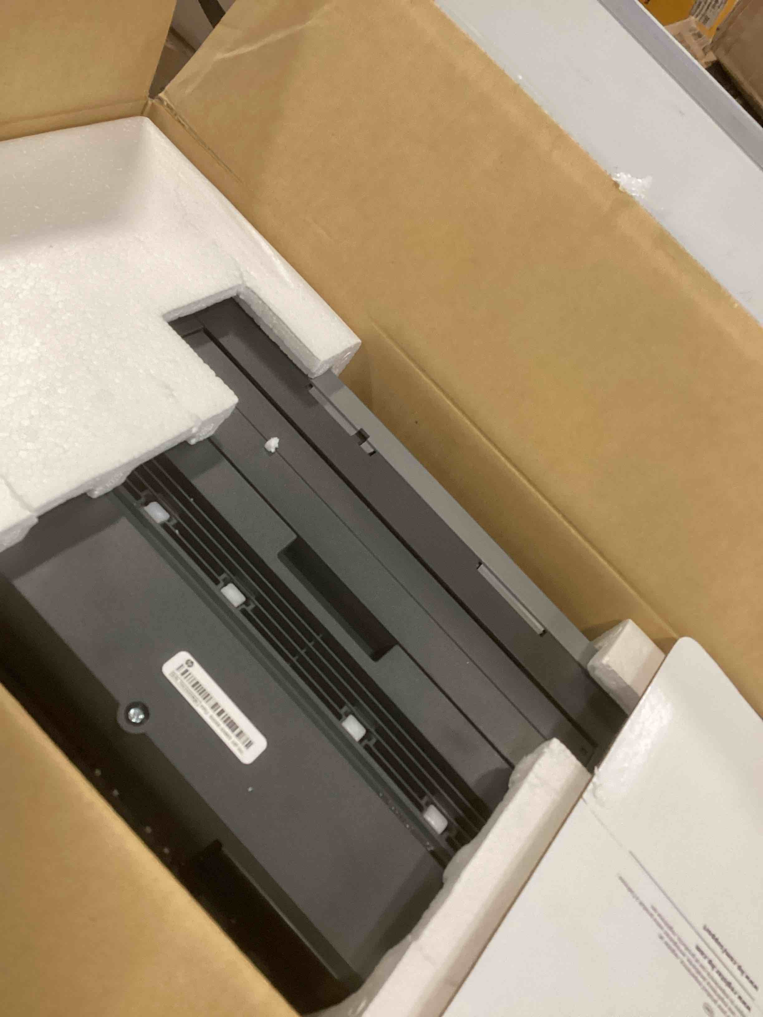 https://s3.amazonaws.com/lotting-images-prod/bidfta/PPE2300974_1745333621344.jpeg