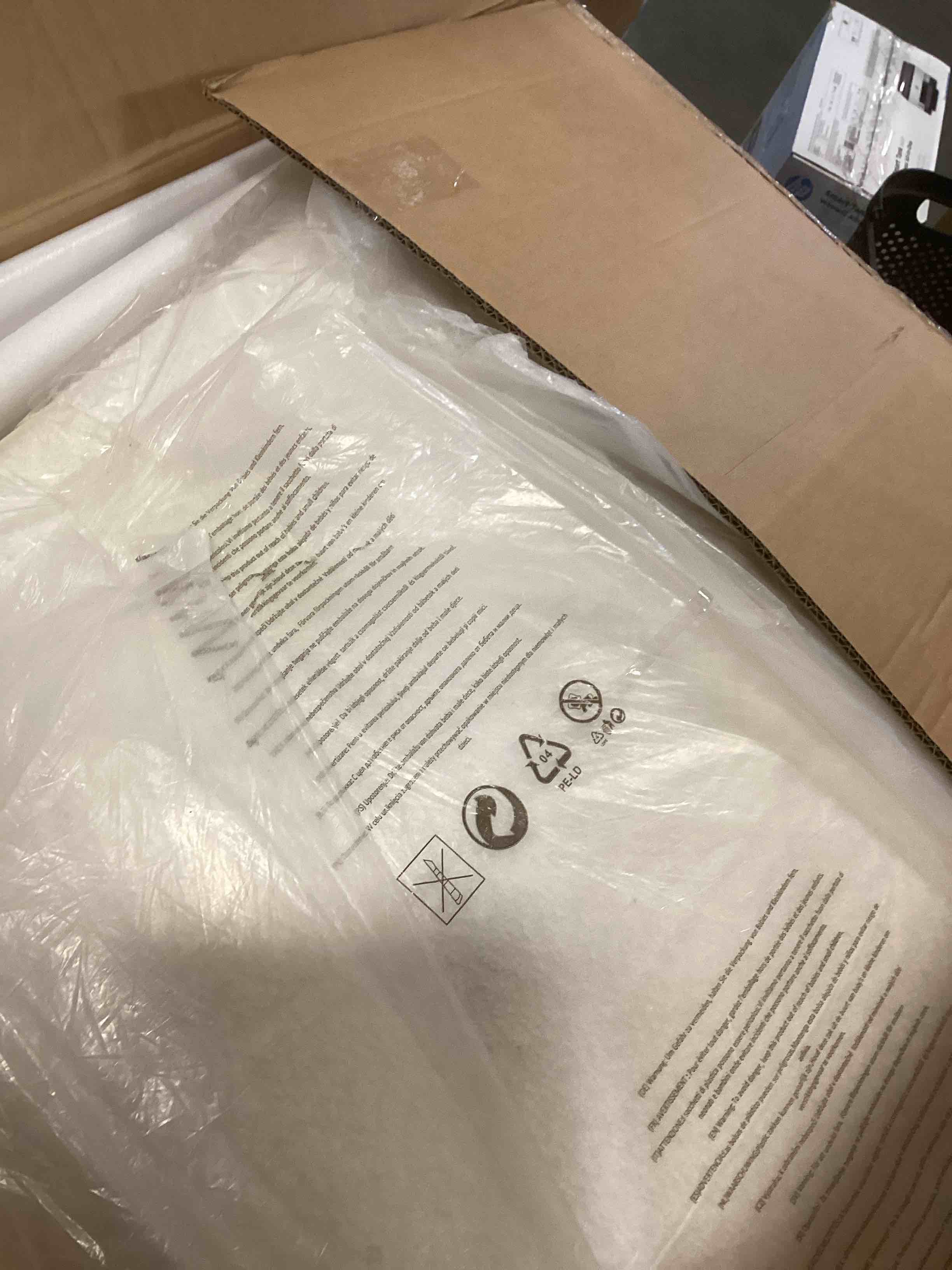 https://s3.amazonaws.com/lotting-images-prod/bidfta/PPE2300980_1745335251828.jpeg