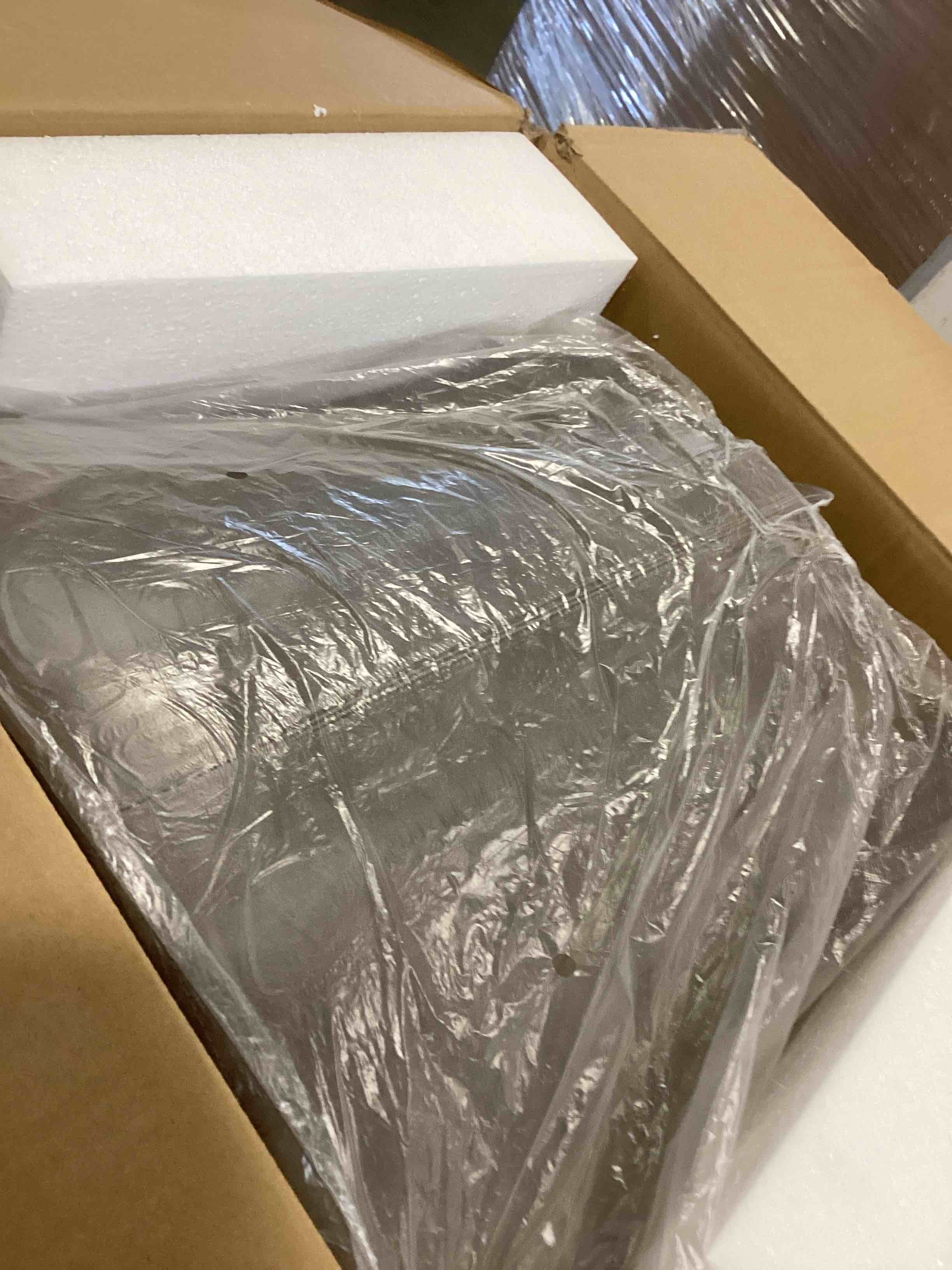 https://s3.amazonaws.com/lotting-images-prod/bidfta/PPE2300991_1745336497034.jpeg