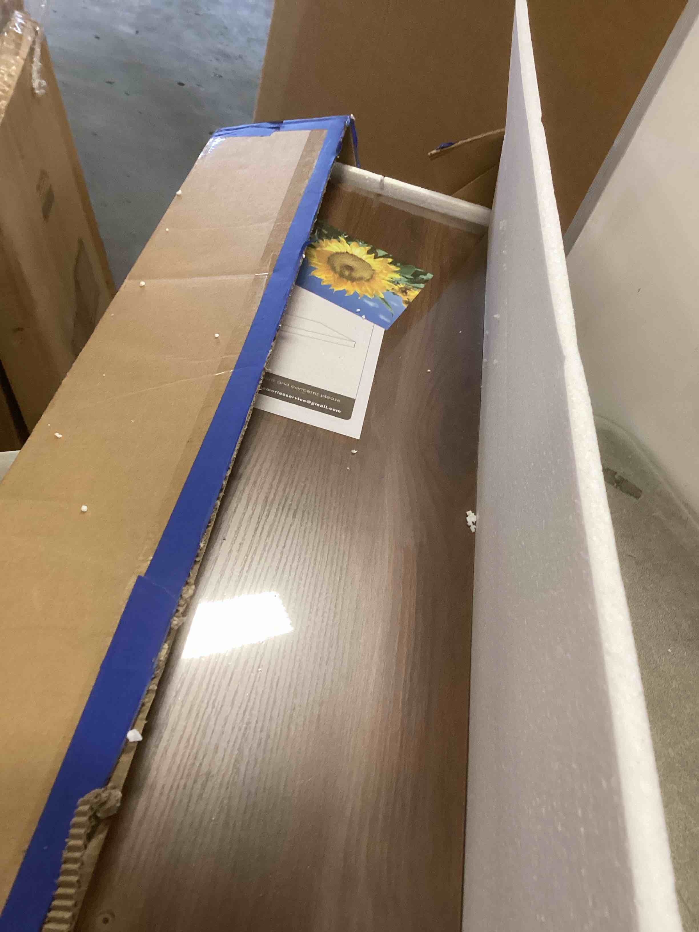 https://s3.amazonaws.com/lotting-images-prod/bidfta/PPE2301044_1745344627690.jpeg