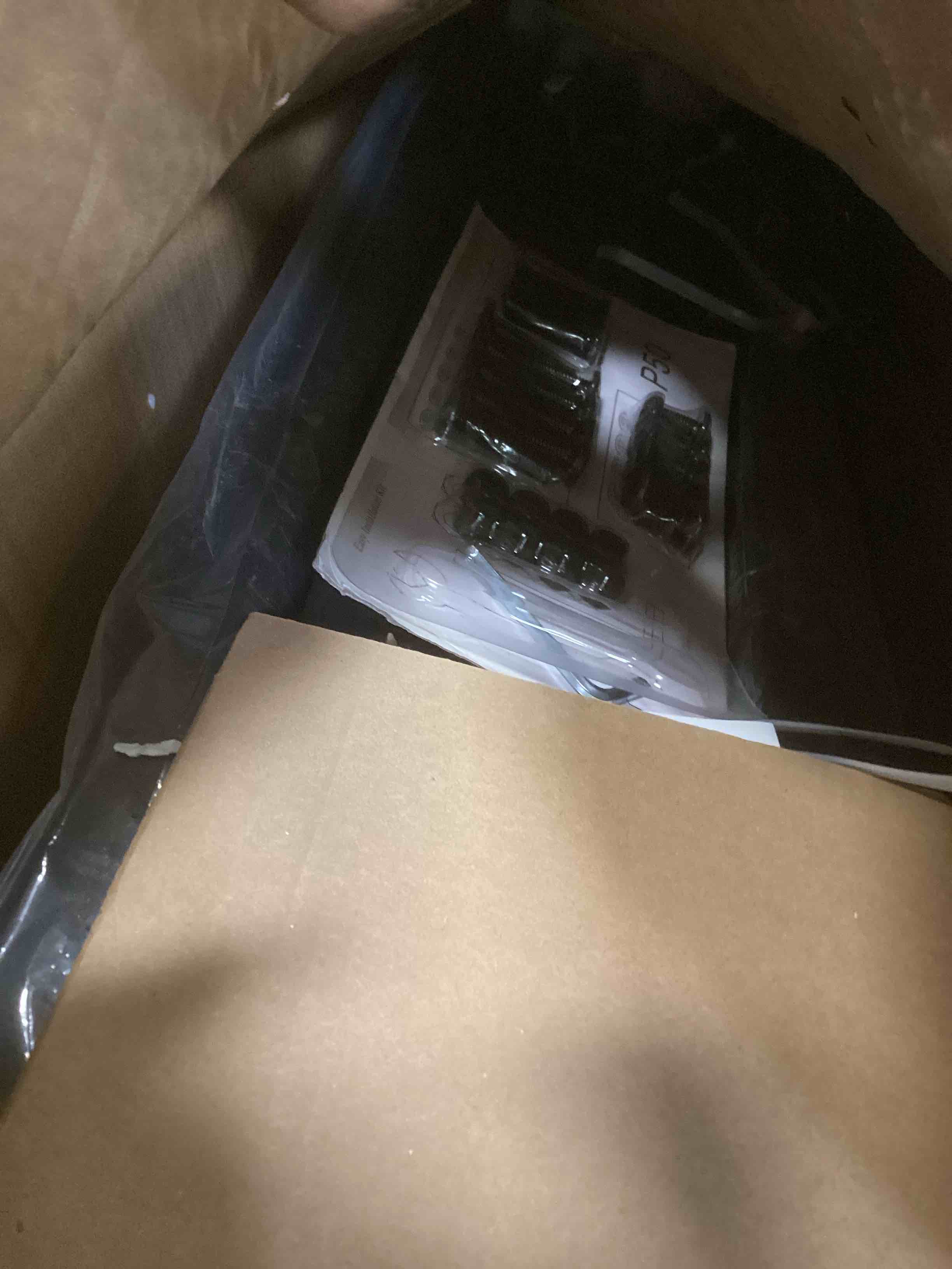 https://s3.amazonaws.com/lotting-images-prod/bidfta/PPE2301071_1745347854603.jpeg