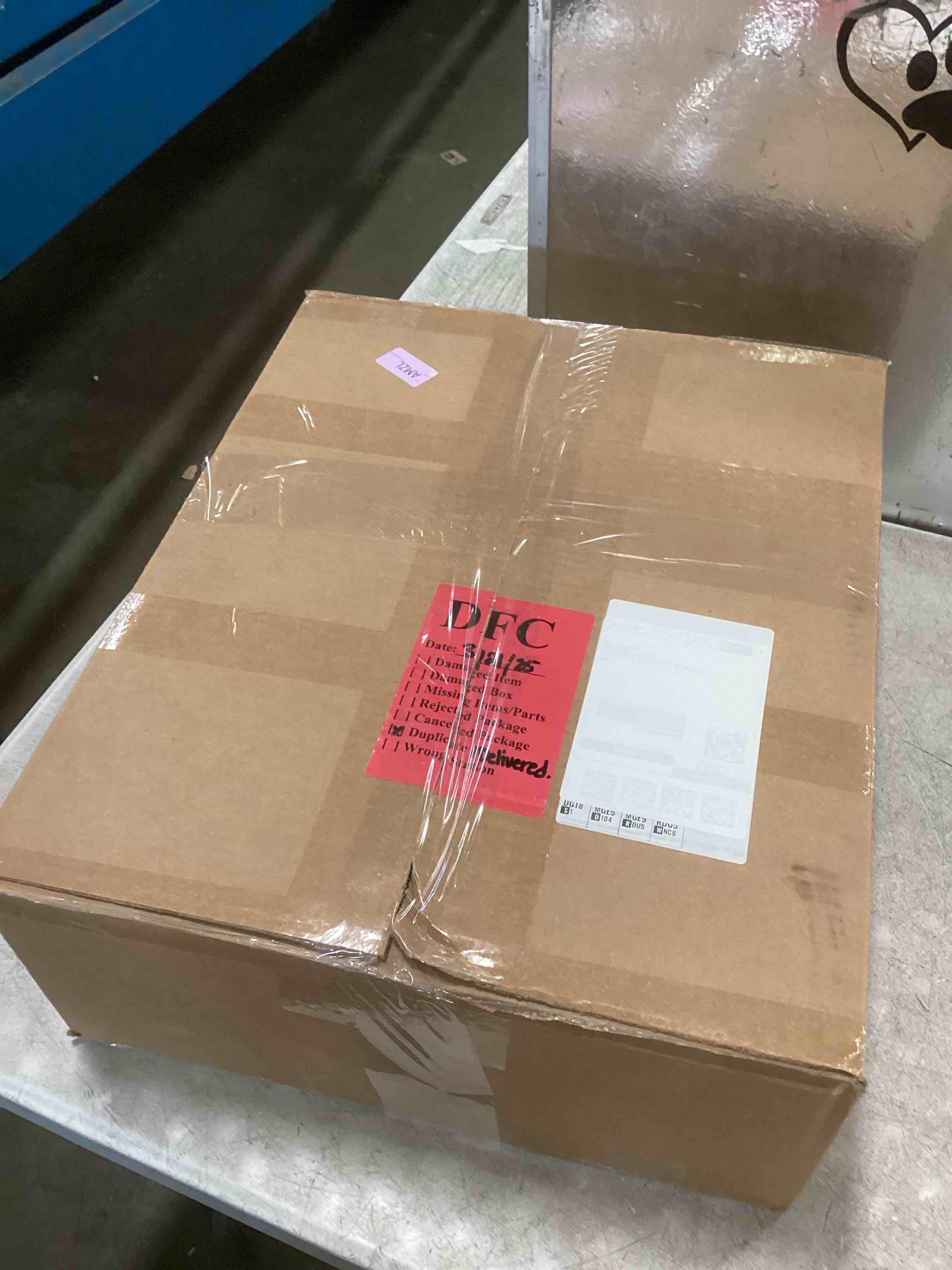 https://s3.amazonaws.com/lotting-images-prod/bidfta/PPE2301327_1745498557577.jpeg