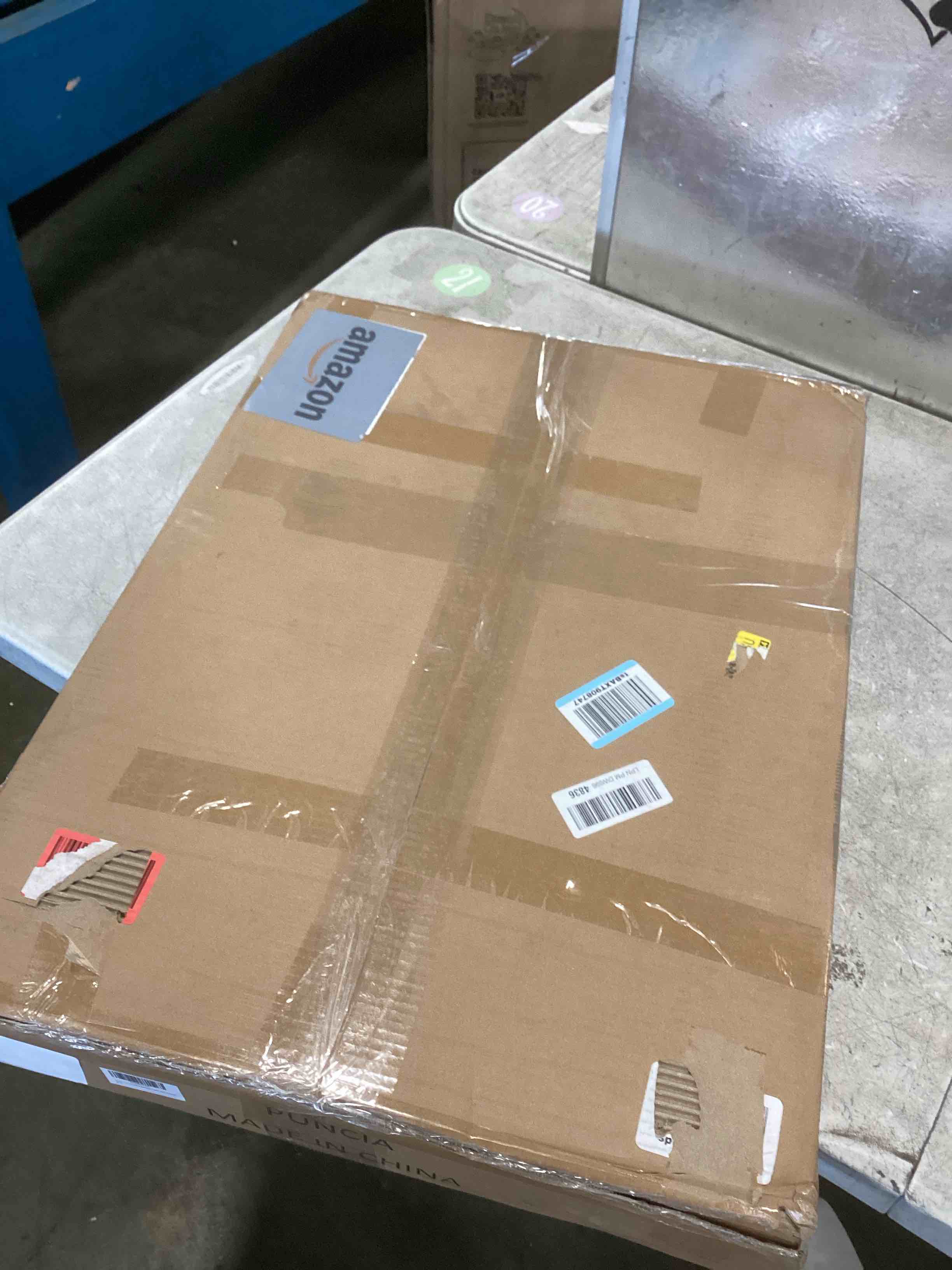 https://s3.amazonaws.com/lotting-images-prod/bidfta/PPE2301356_1745501790577.jpeg