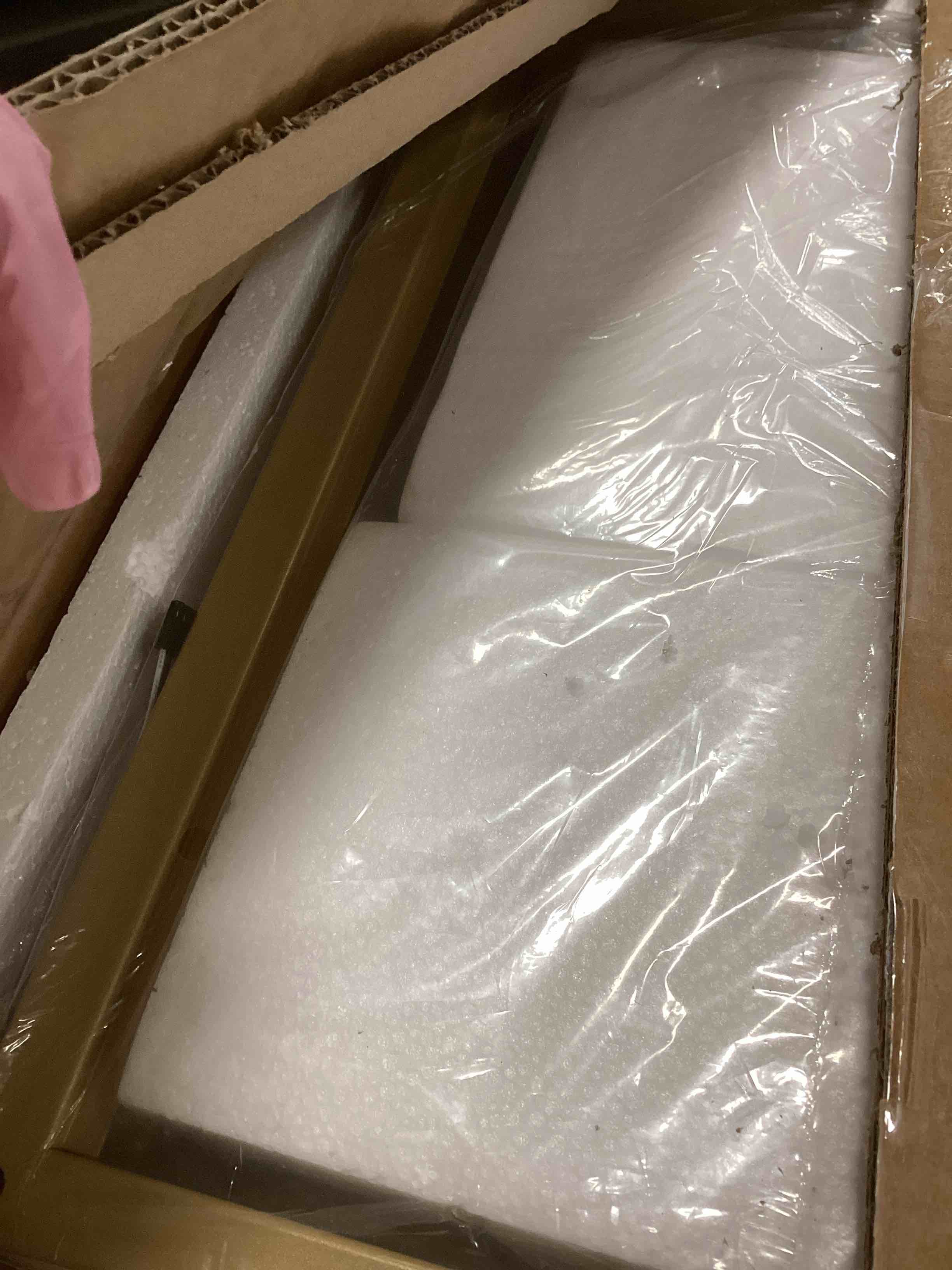 https://s3.amazonaws.com/lotting-images-prod/bidfta/PPE2301368_1745502944152.jpeg