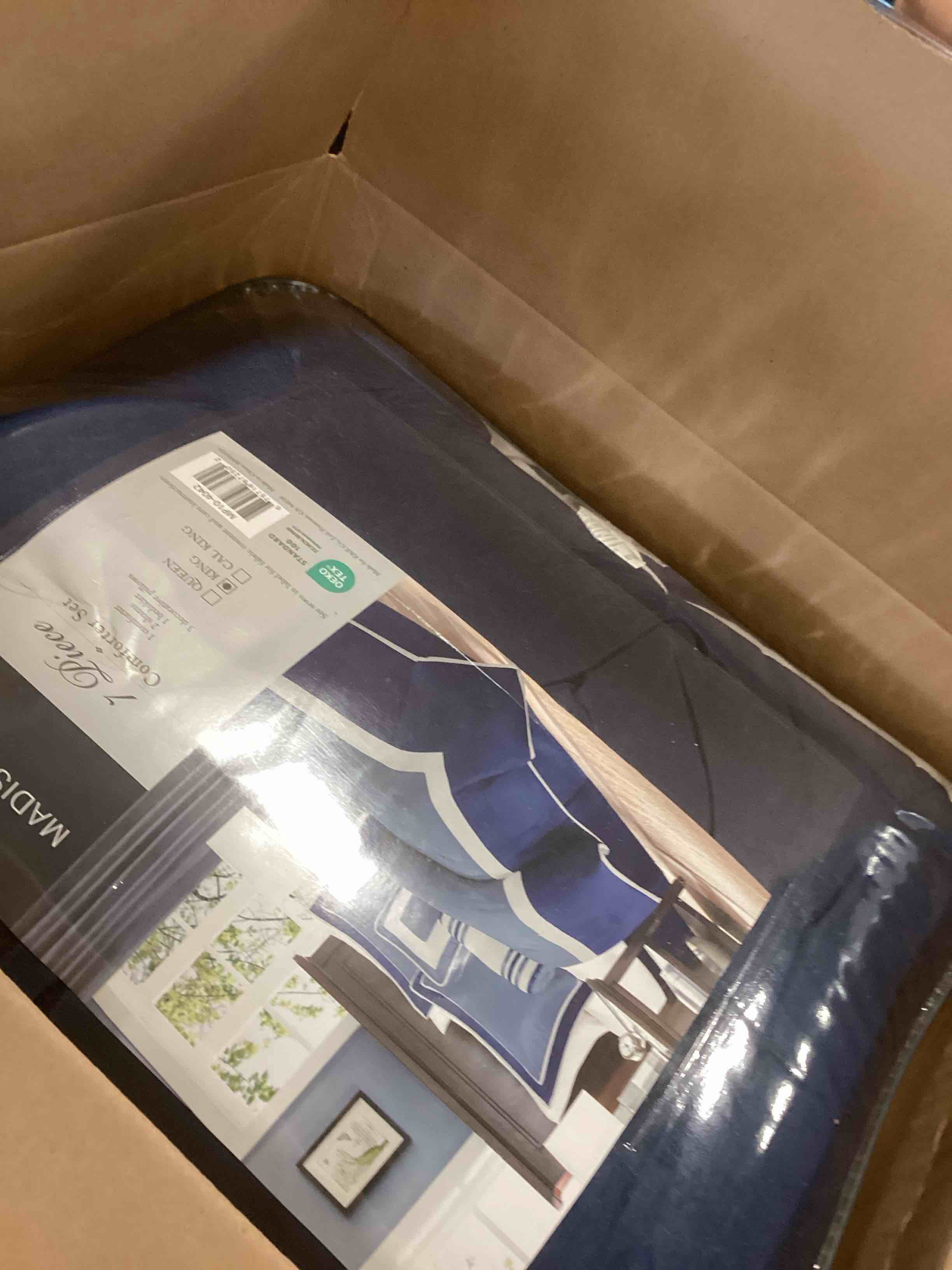 https://s3.amazonaws.com/lotting-images-prod/bidfta/PPE2301405_1745510445123.jpeg