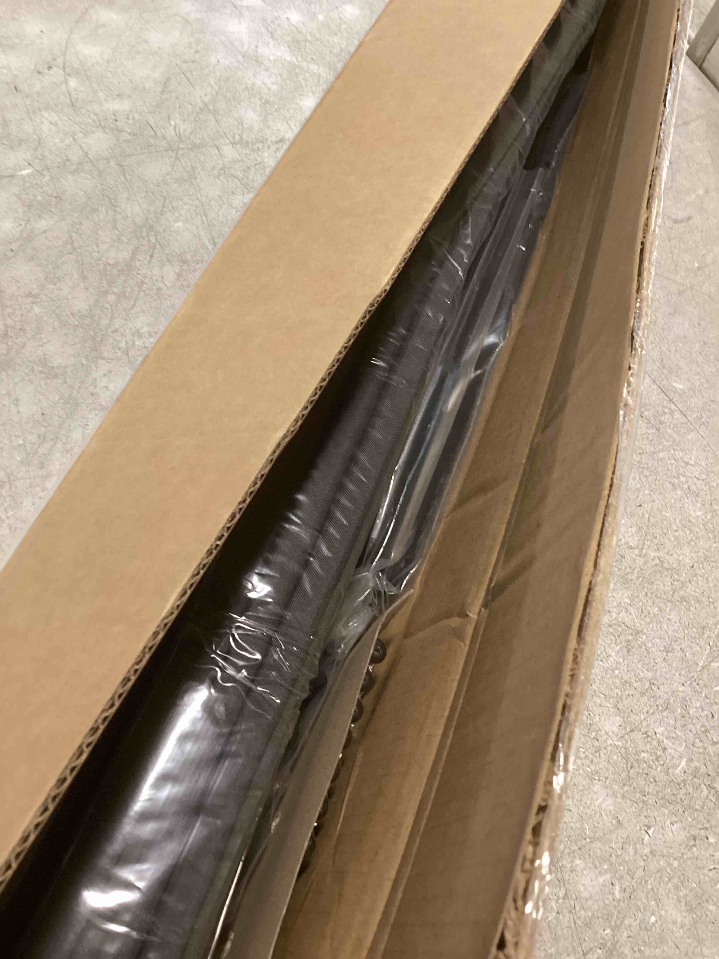 https://s3.amazonaws.com/lotting-images-prod/bidfta/PPE2301466_1745519802416.jpeg