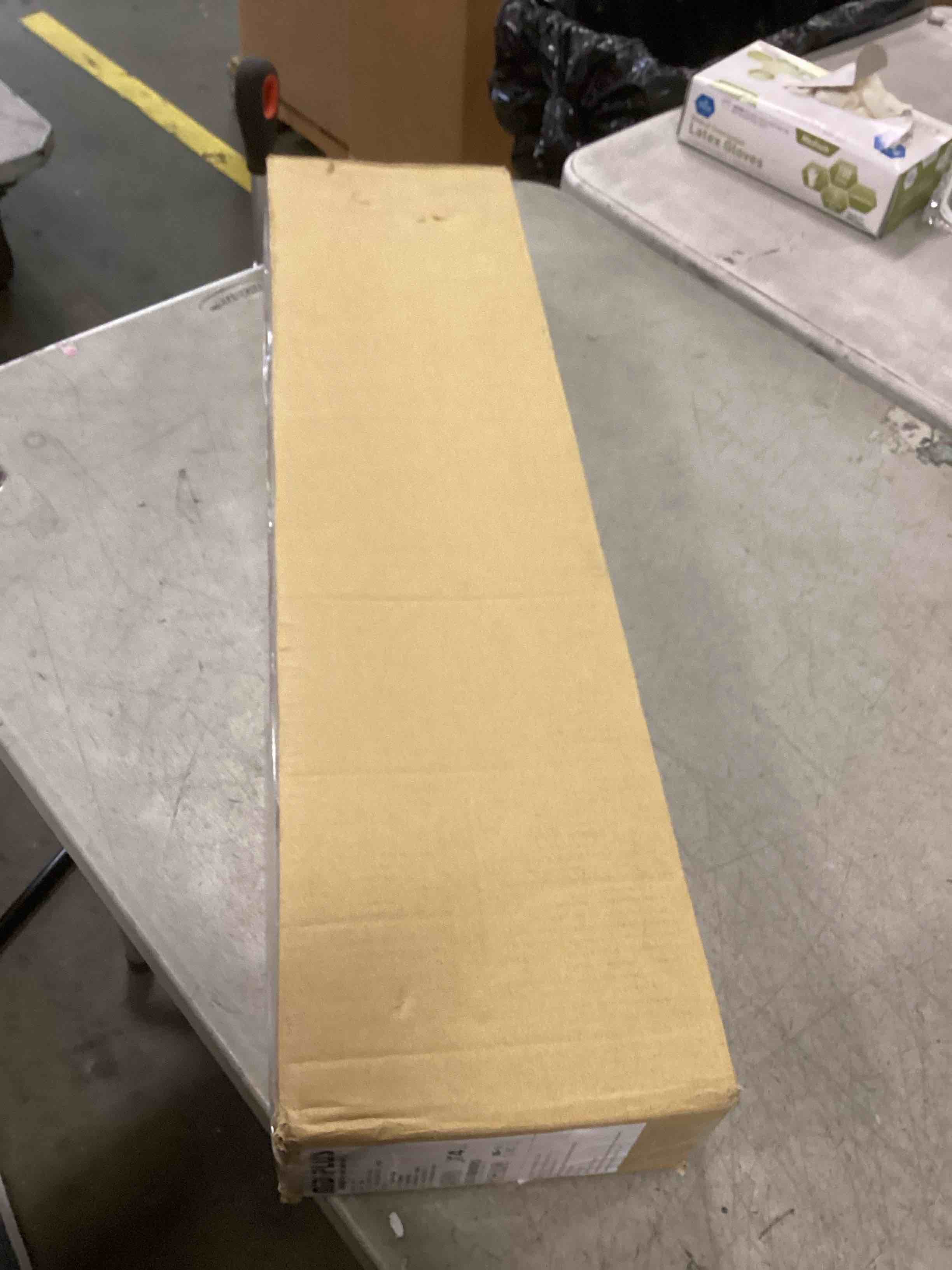 https://s3.amazonaws.com/lotting-images-prod/bidfta/PPE2301517_1745930714653.jpeg