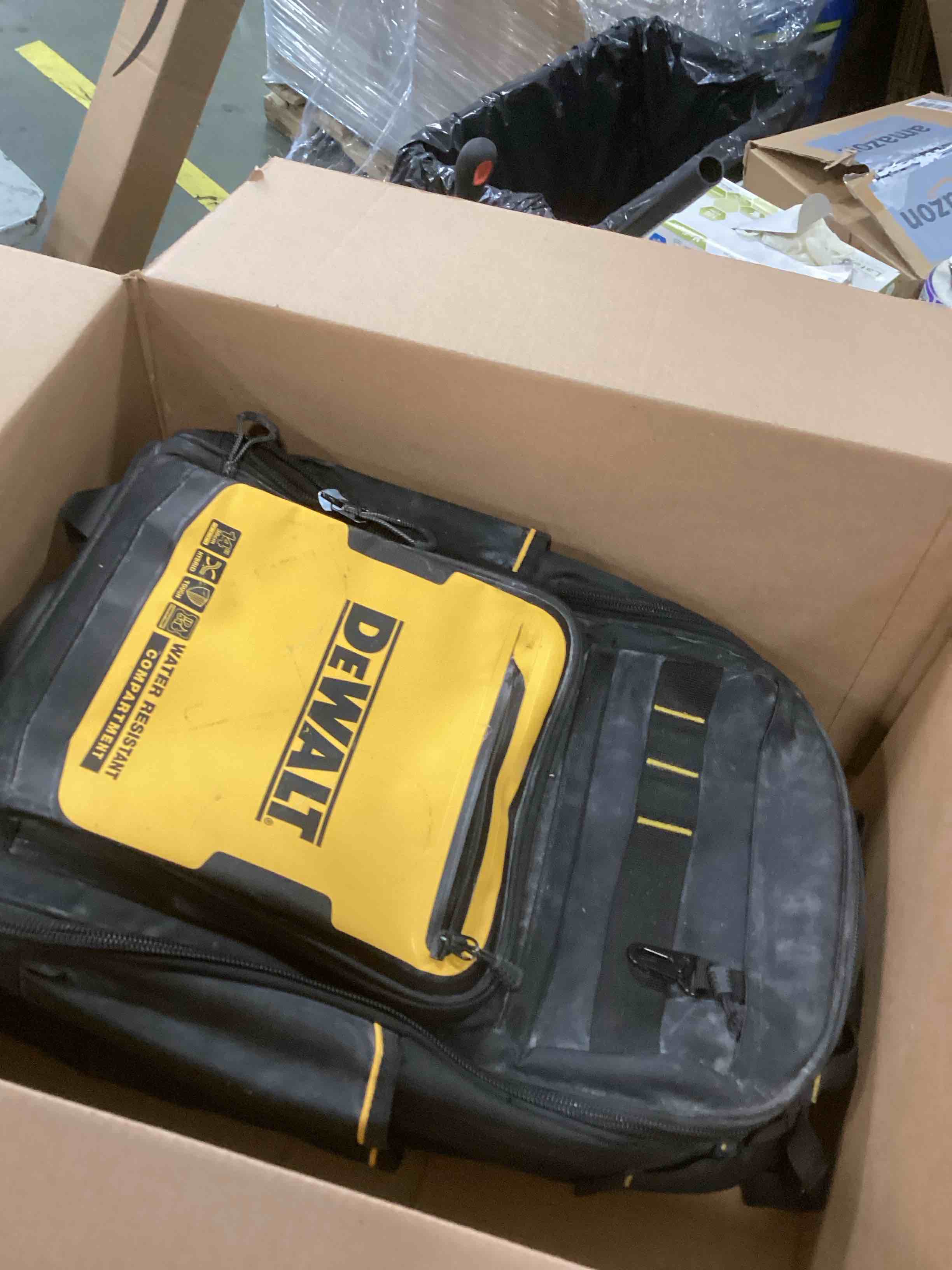 https://s3.amazonaws.com/lotting-images-prod/bidfta/PPE2301542_1745932915638.jpeg