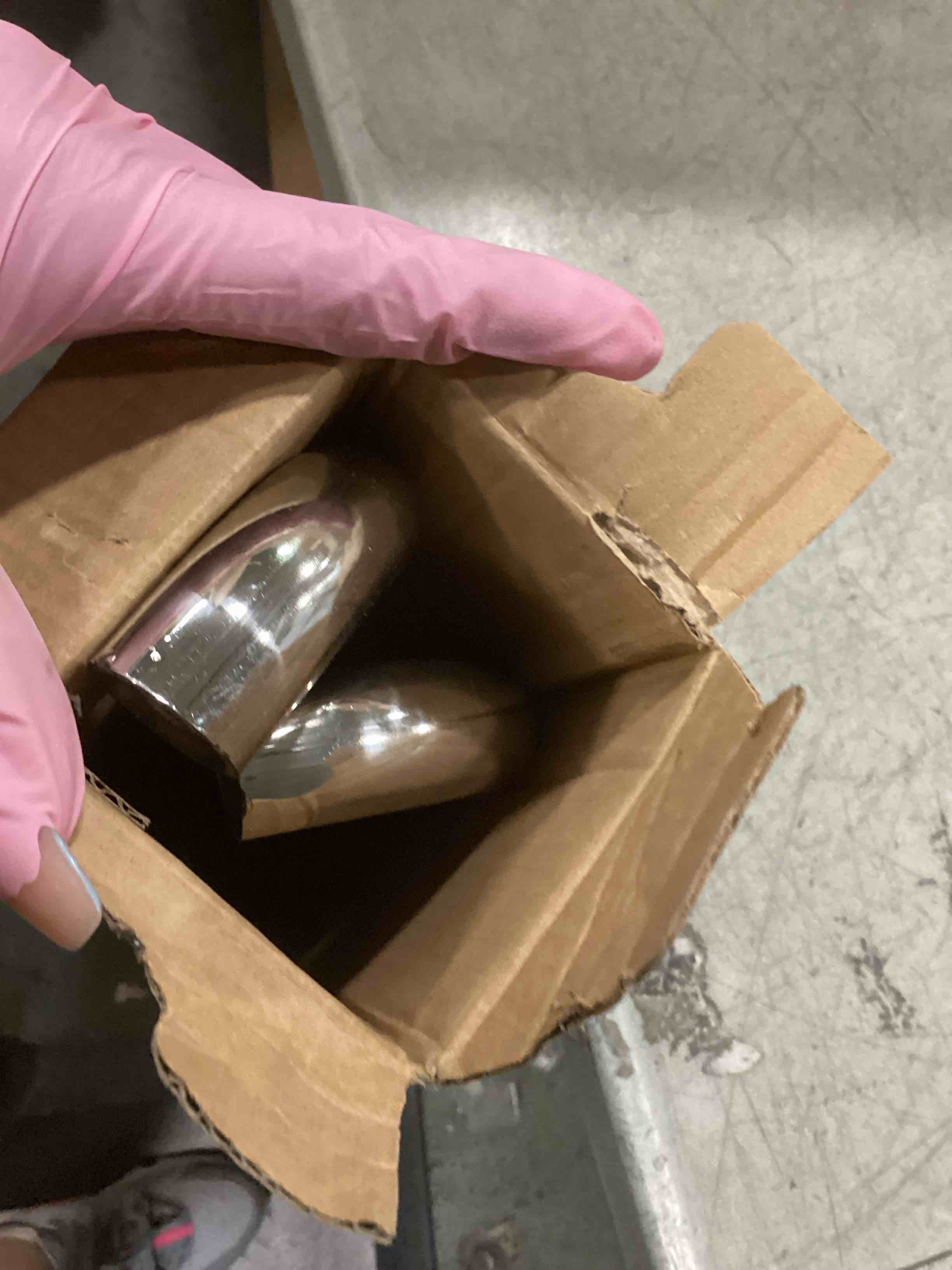 https://s3.amazonaws.com/lotting-images-prod/bidfta/PPE2301659_1745951194440.jpeg