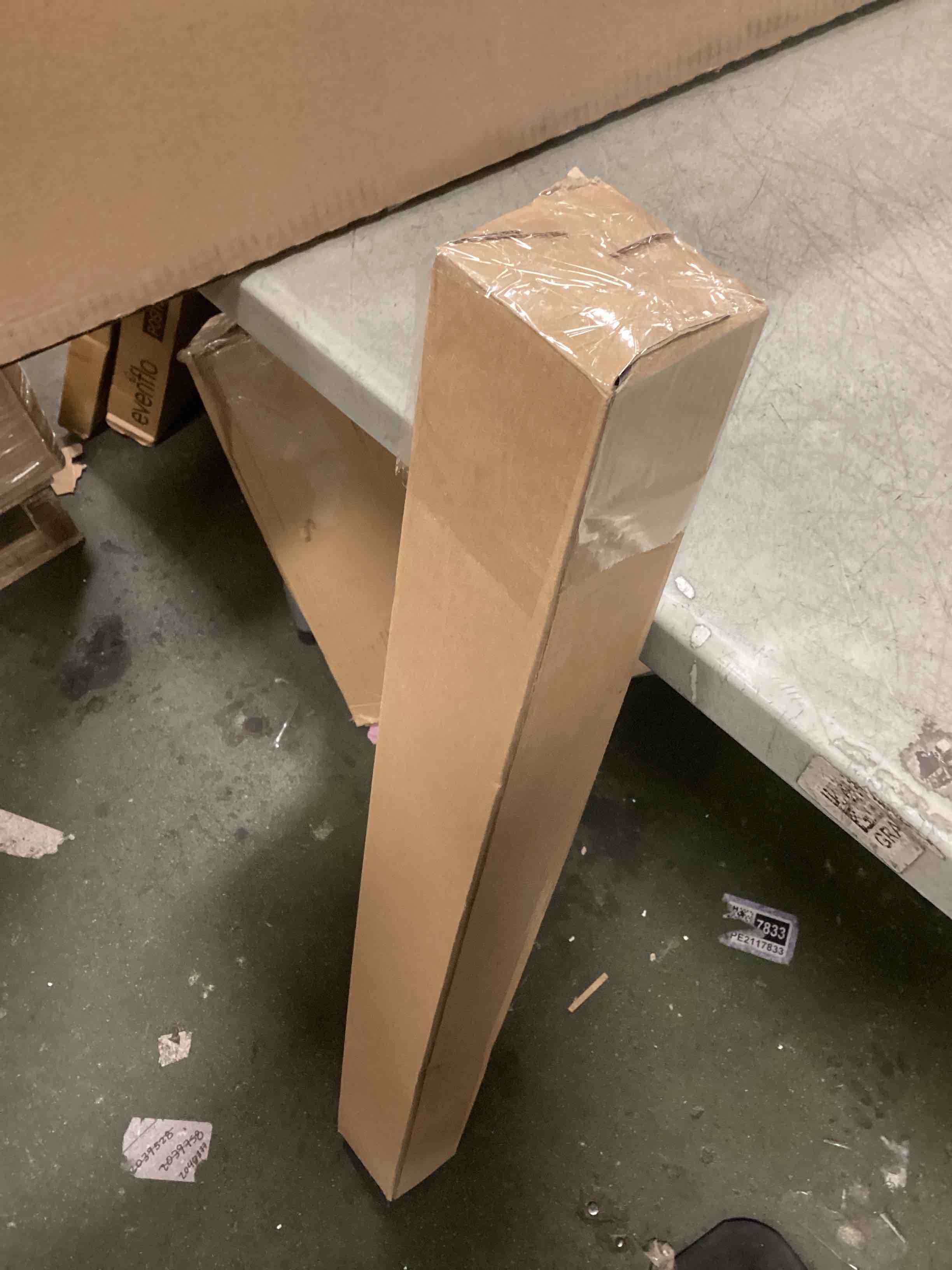 https://s3.amazonaws.com/lotting-images-prod/bidfta/PPE2301659_1745951209323.jpeg