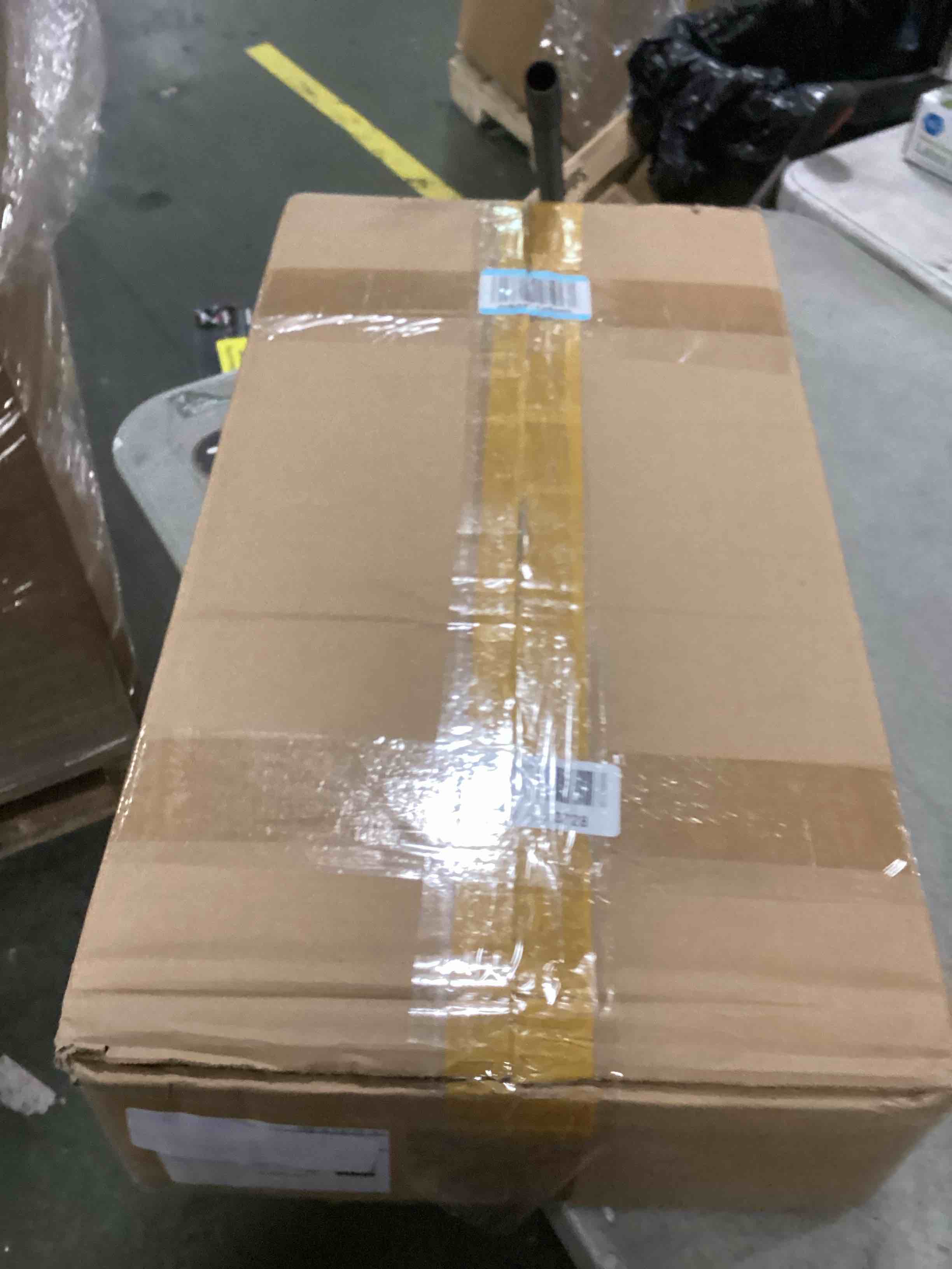https://s3.amazonaws.com/lotting-images-prod/bidfta/PPE2301660_1745951339821.jpeg