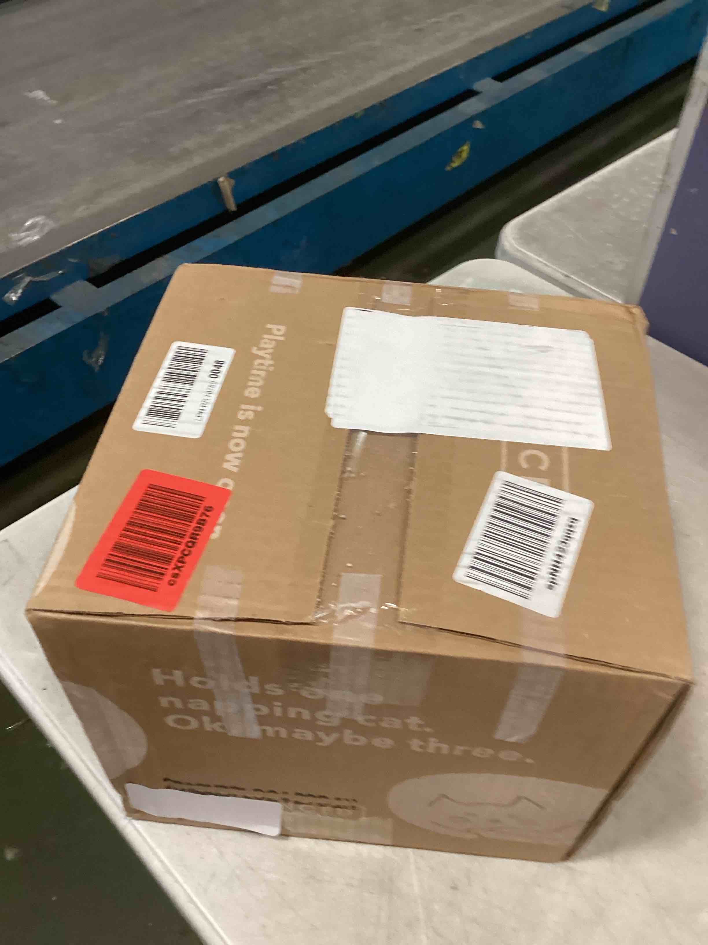 https://s3.amazonaws.com/lotting-images-prod/bidfta/PPE2301869_1746101518894.jpeg