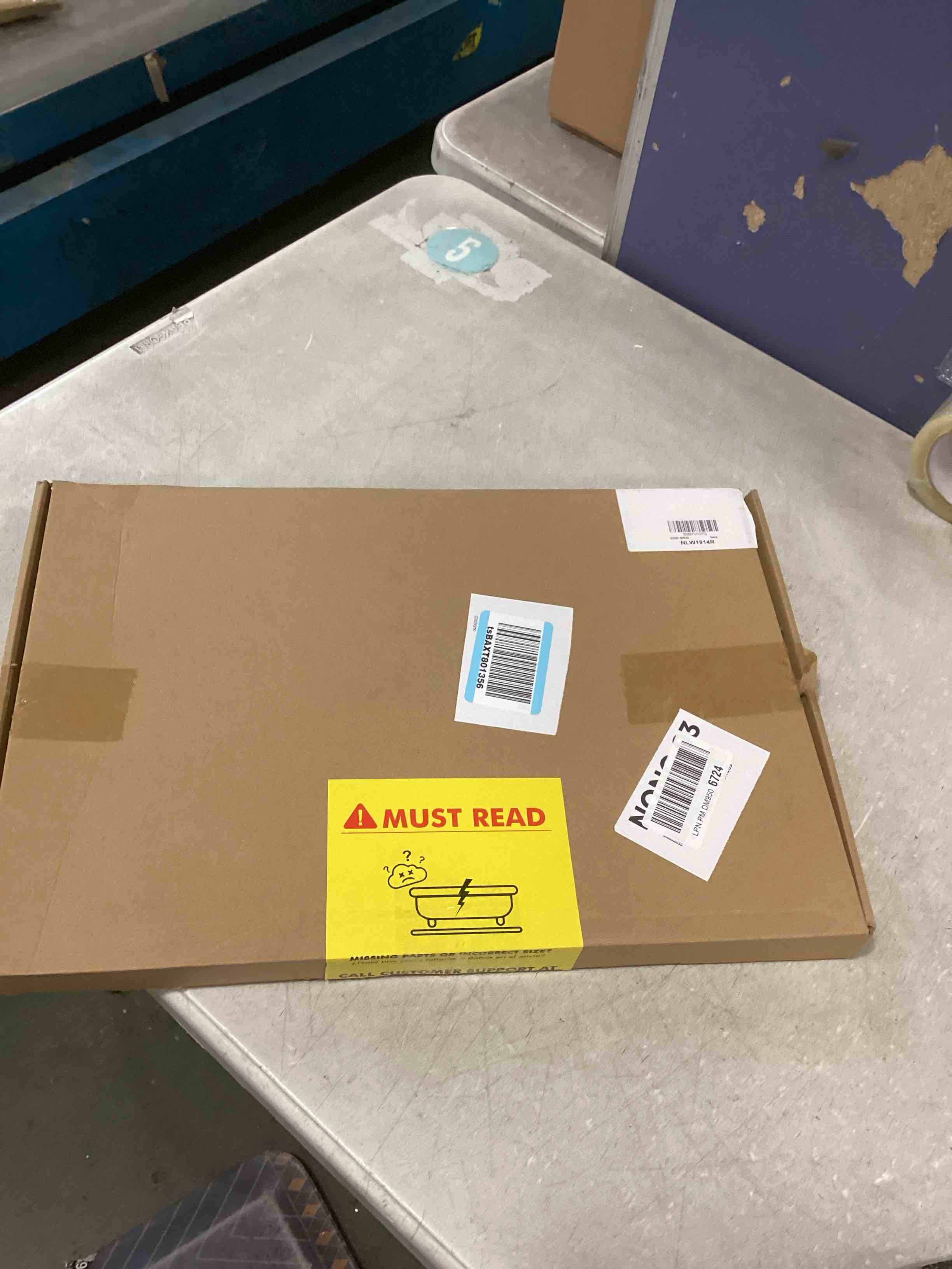 https://s3.amazonaws.com/lotting-images-prod/bidfta/PPE2301919_1746110112585.jpeg