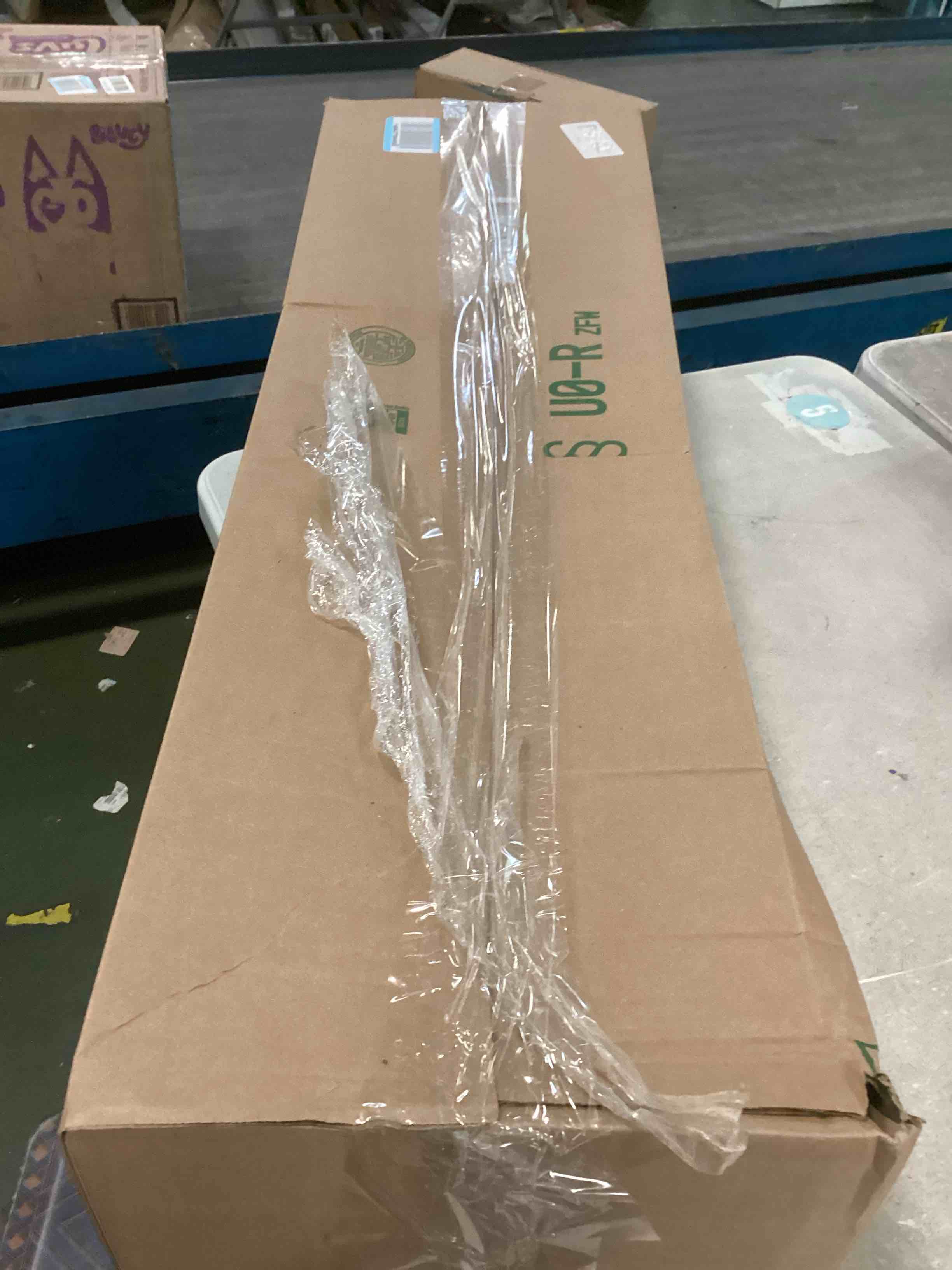 https://s3.amazonaws.com/lotting-images-prod/bidfta/PPE2301961_1746116512511.jpeg