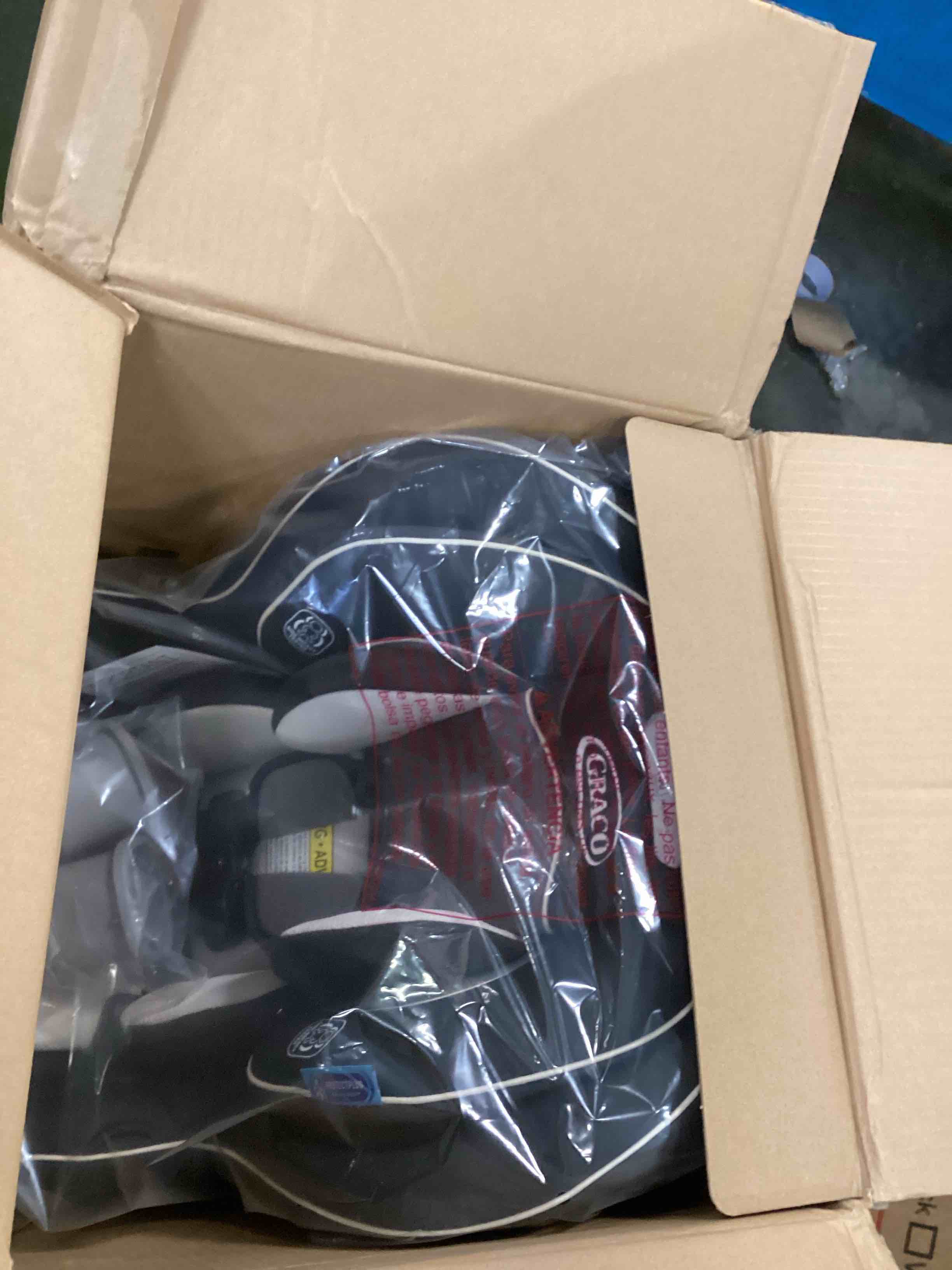https://s3.amazonaws.com/lotting-images-prod/bidfta/PPE2303815_1743182882795.jpeg