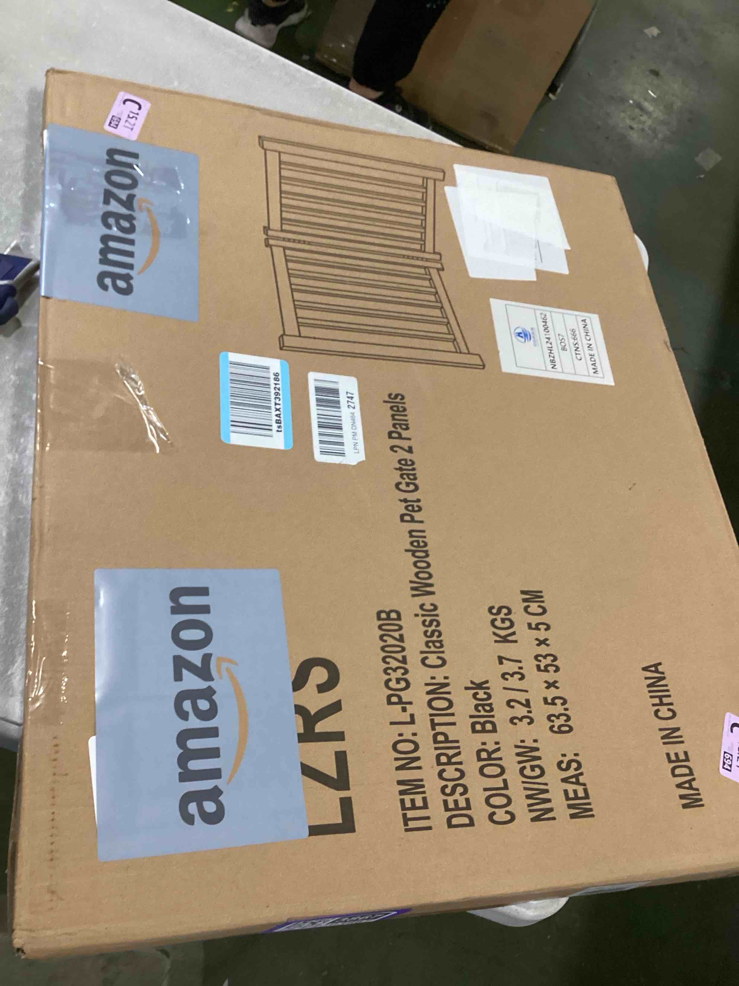 https://s3.amazonaws.com/lotting-images-prod/bidfta/PPE2303867_1743192322945.jpeg