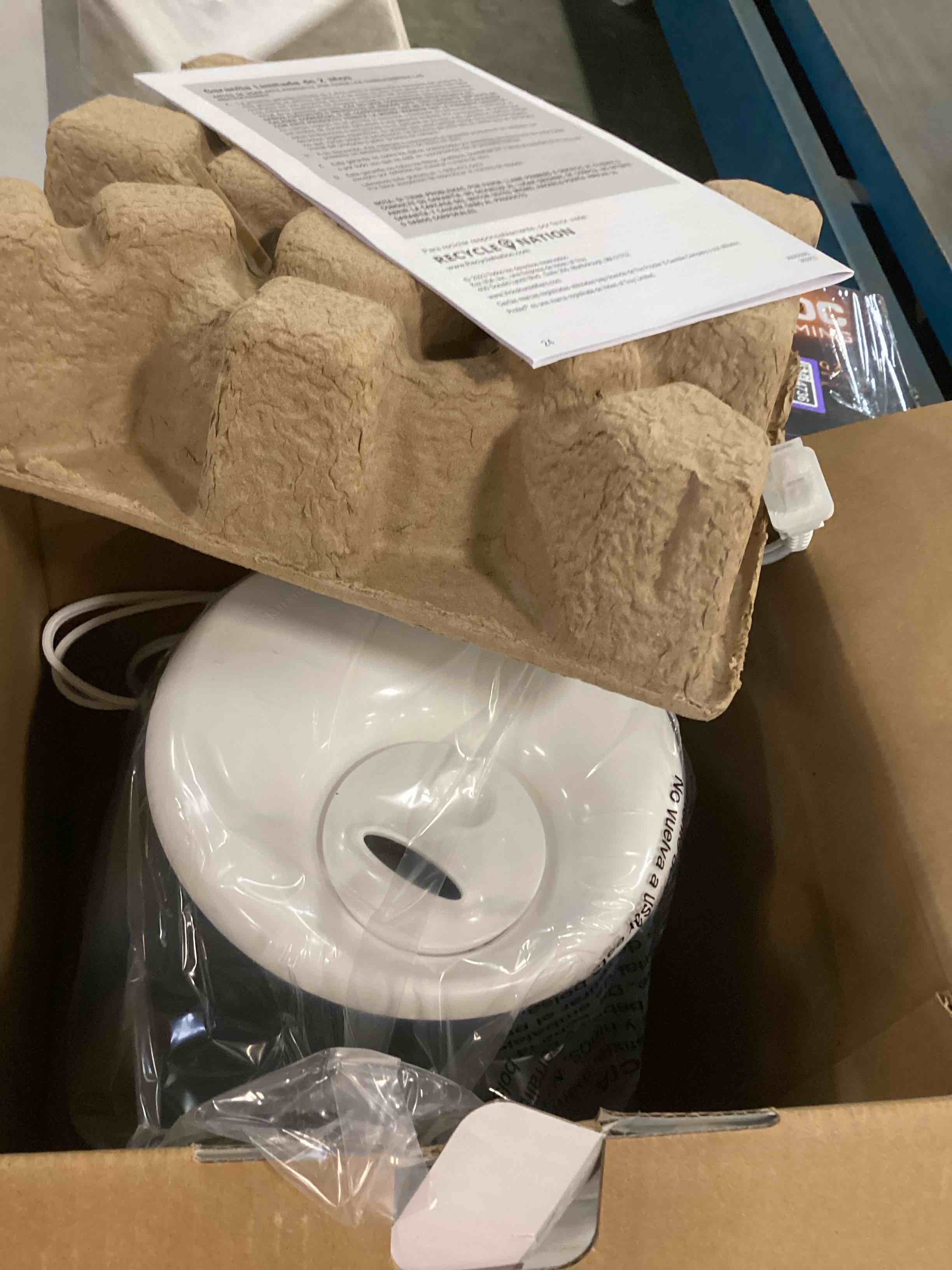 https://s3.amazonaws.com/lotting-images-prod/bidfta/PPE2304735_1743781024692.jpeg