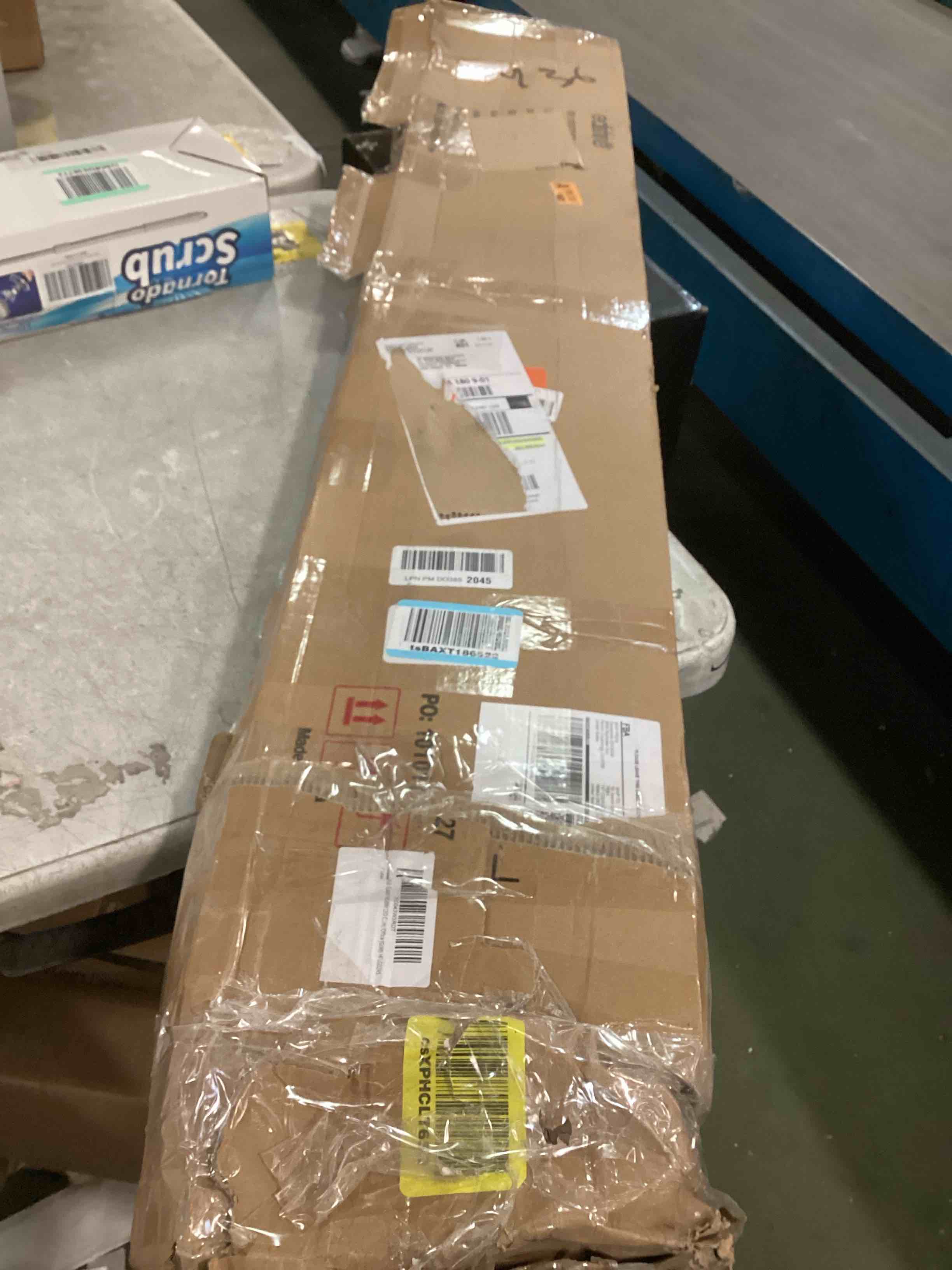 https://s3.amazonaws.com/lotting-images-prod/bidfta/PPE2304781_1743787238967.jpeg