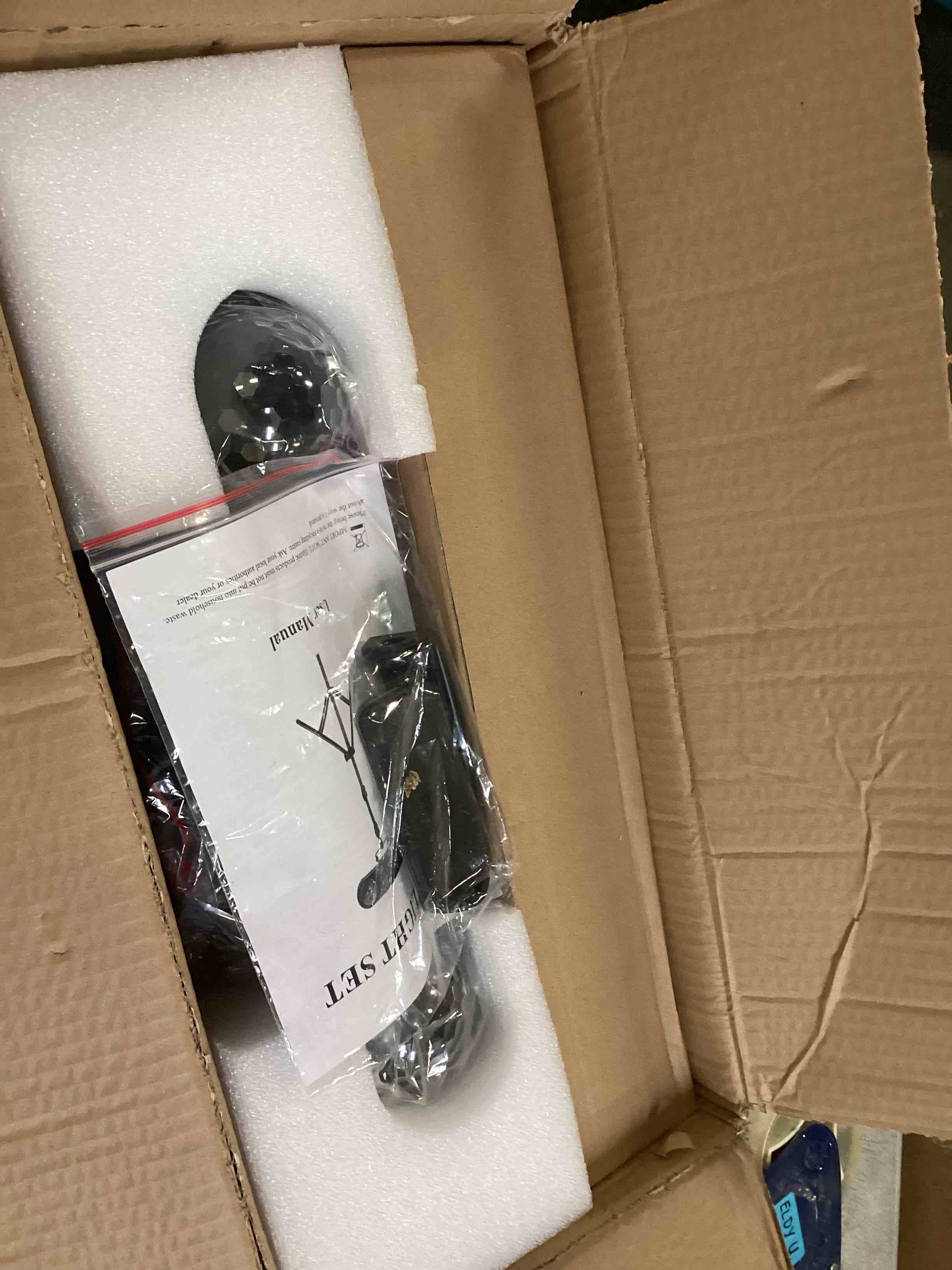 https://s3.amazonaws.com/lotting-images-prod/bidfta/PPE2304991_1744038778995.jpeg