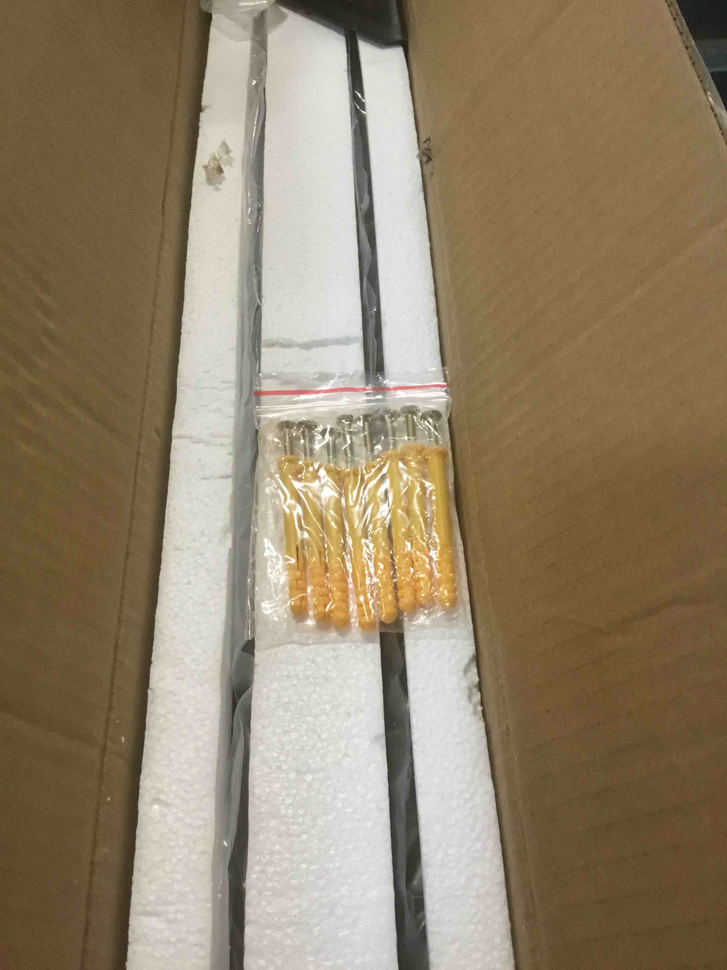 https://s3.amazonaws.com/lotting-images-prod/bidfta/PPE2305304_1743097117353.jpeg