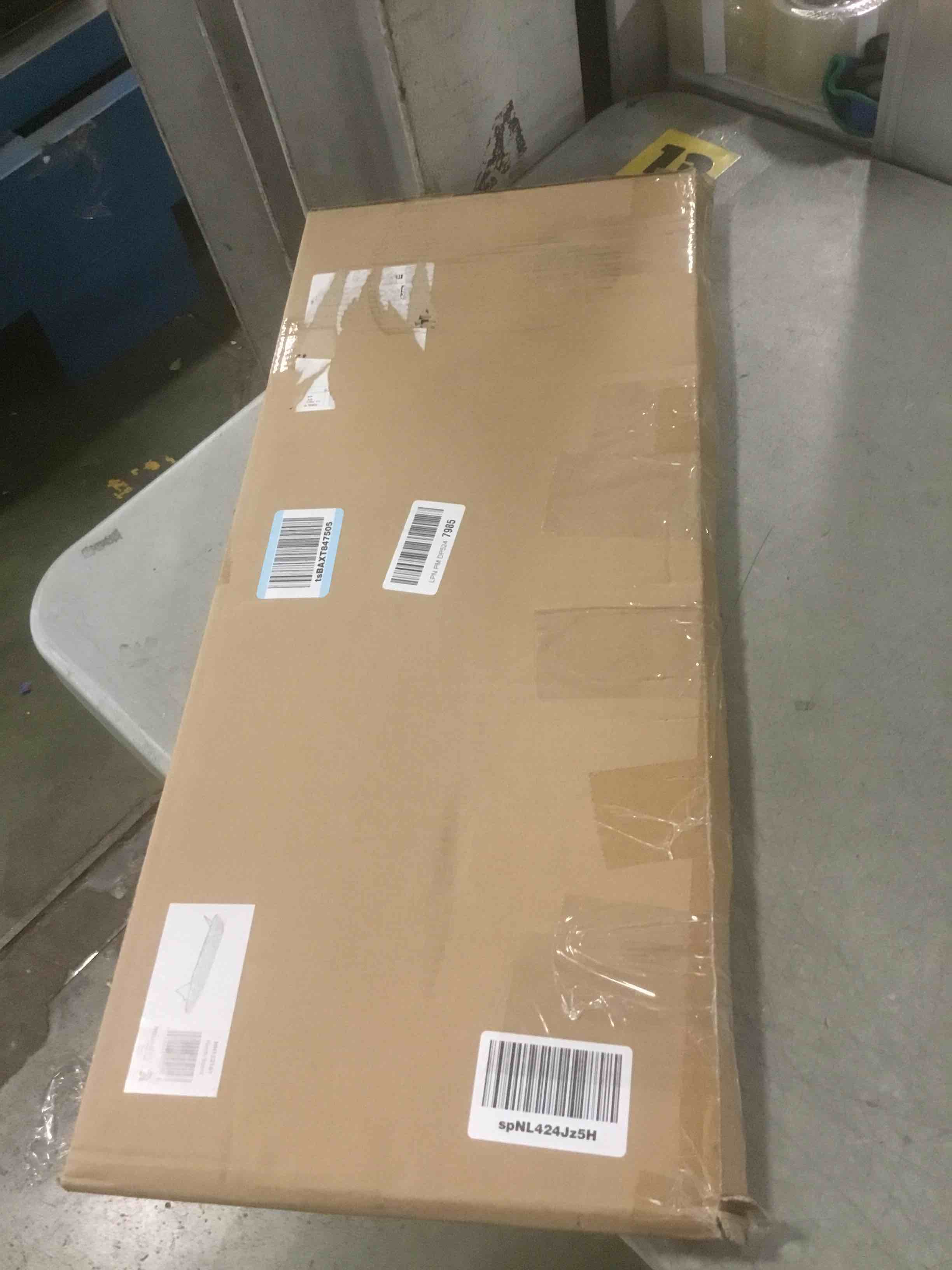 https://s3.amazonaws.com/lotting-images-prod/bidfta/PPE2306228_1743620191390.jpeg